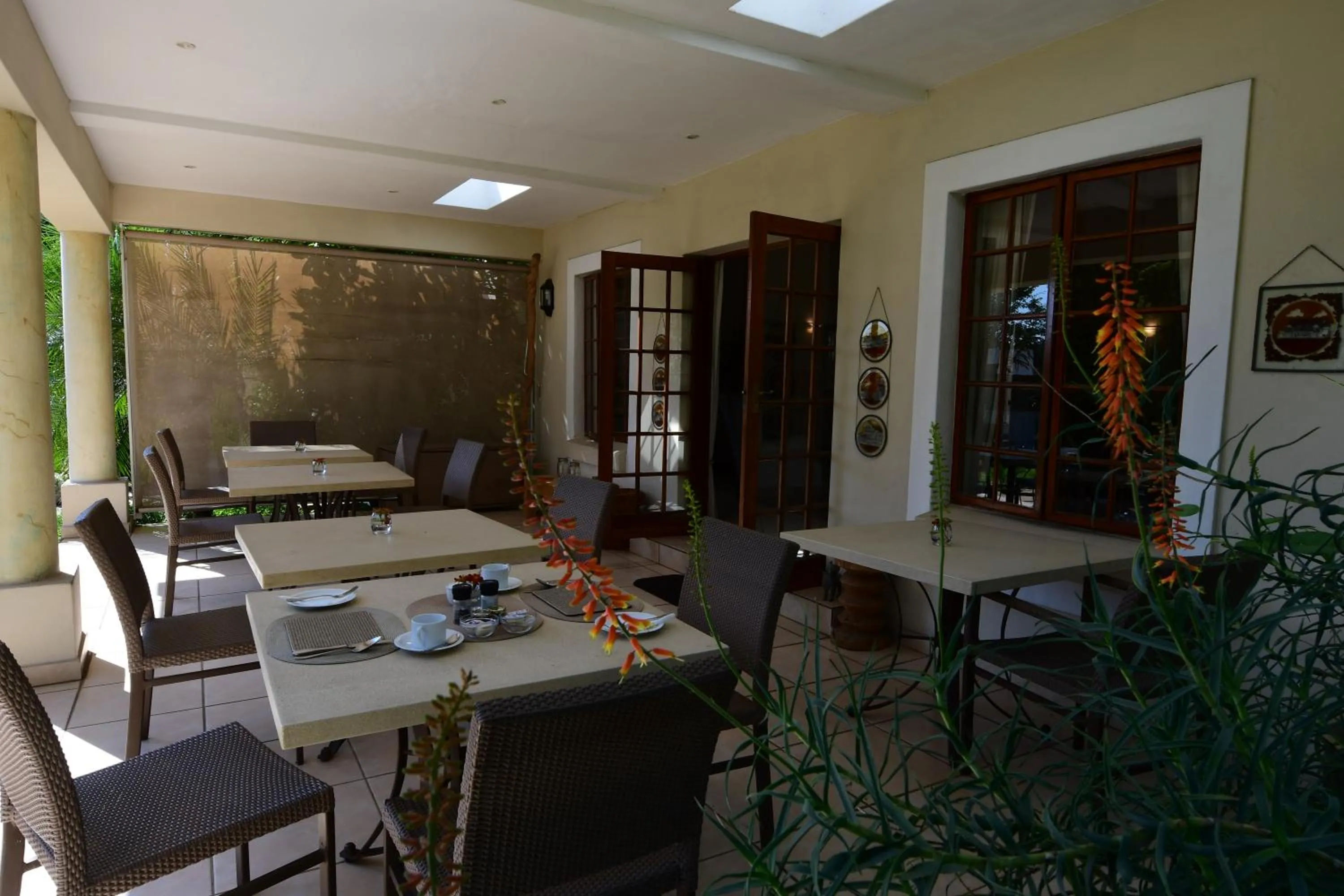 Restaurant/places to eat in Highgrove Guesthouse Morningside Sandton
