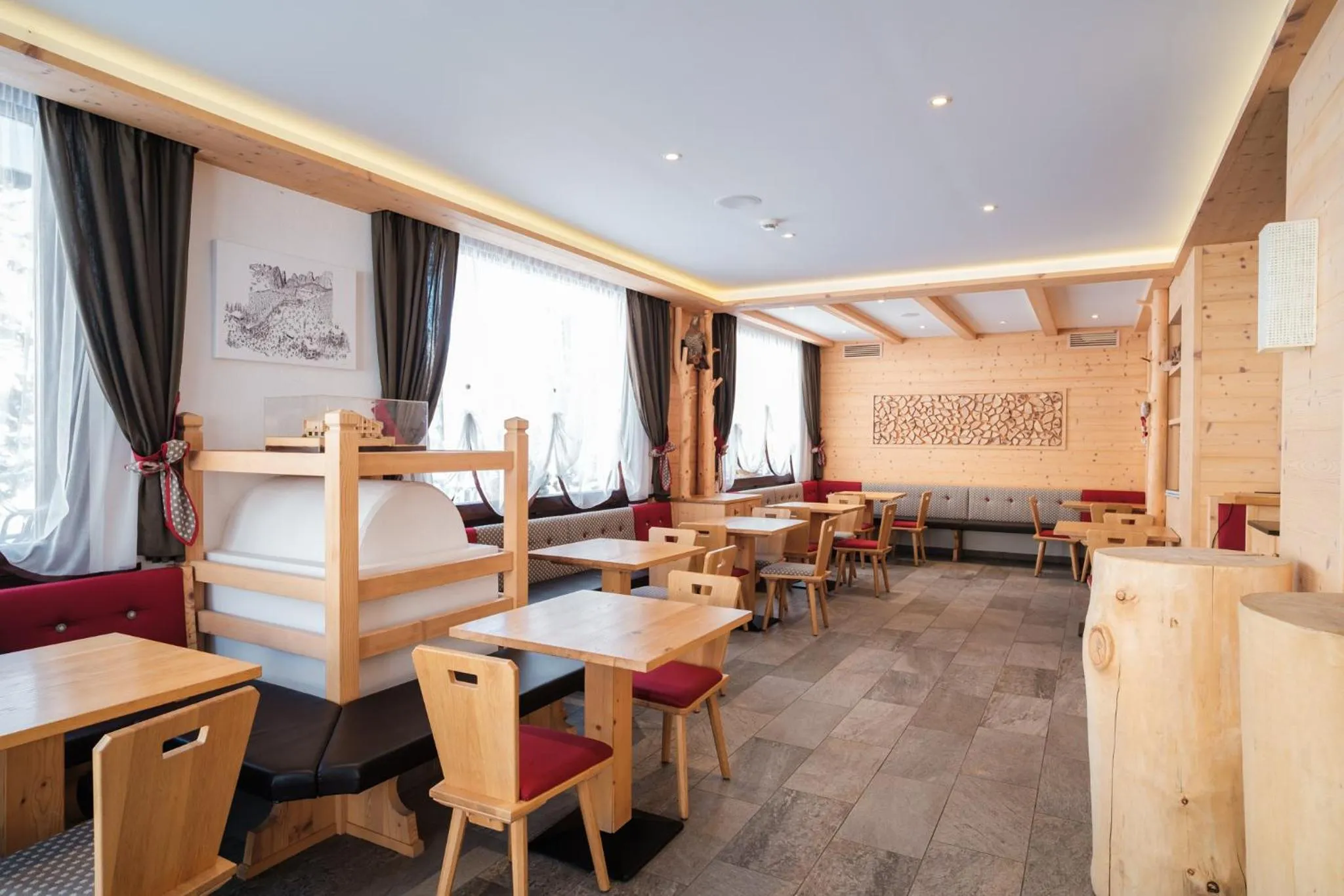 Restaurant/places to eat in Hotel Piccola Baita