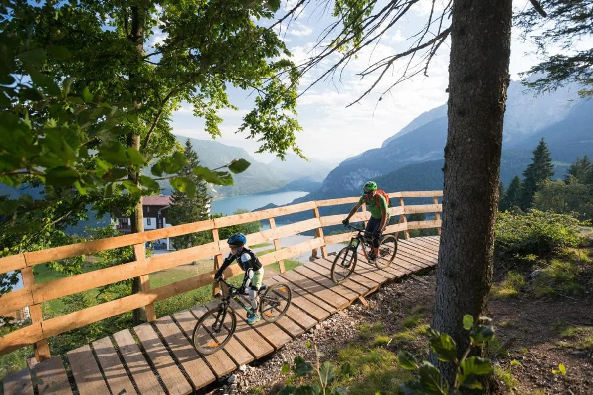 Cycling in Hotel Piccola Baita