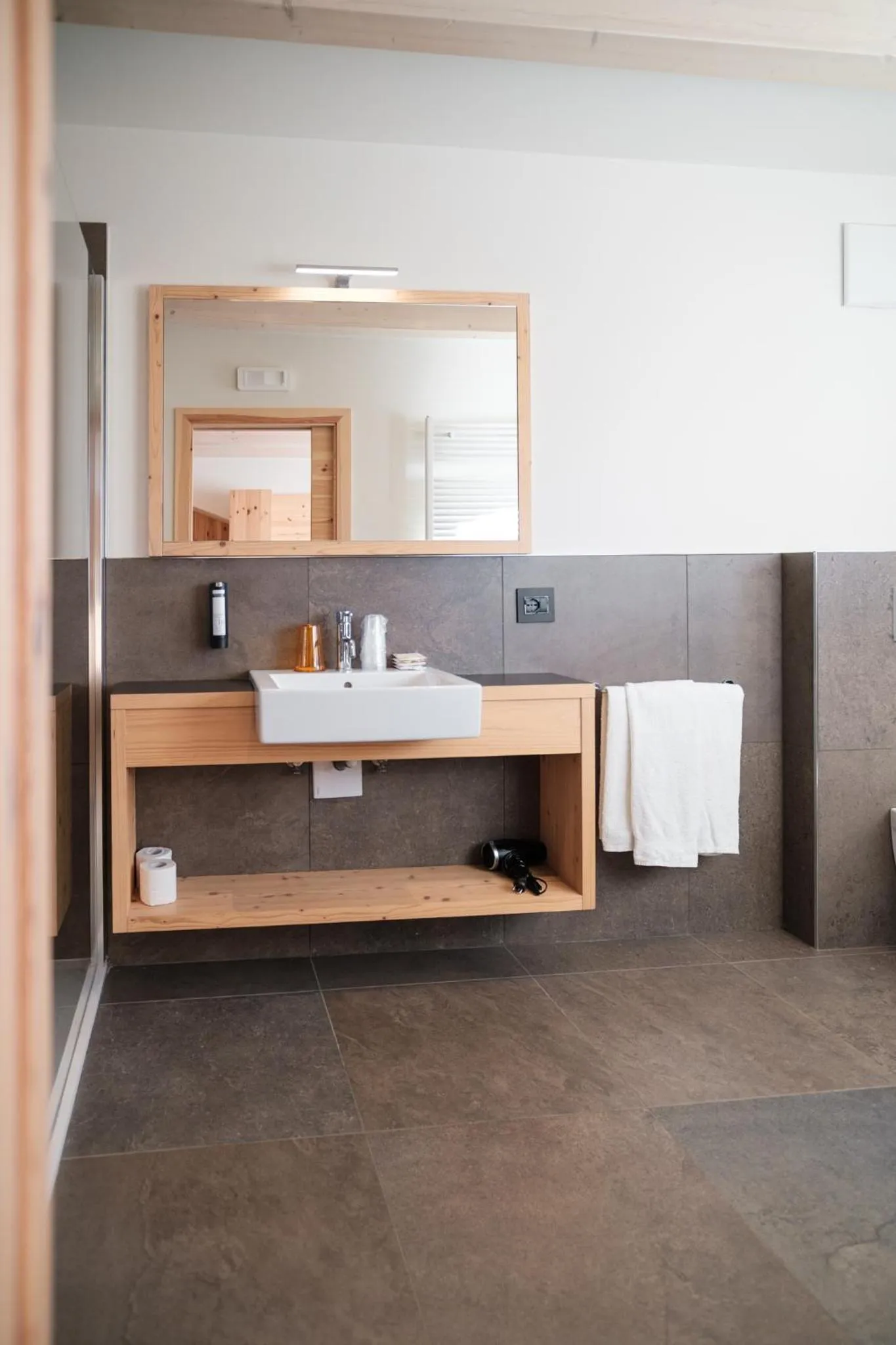 Bathroom in Hotel Piccola Baita