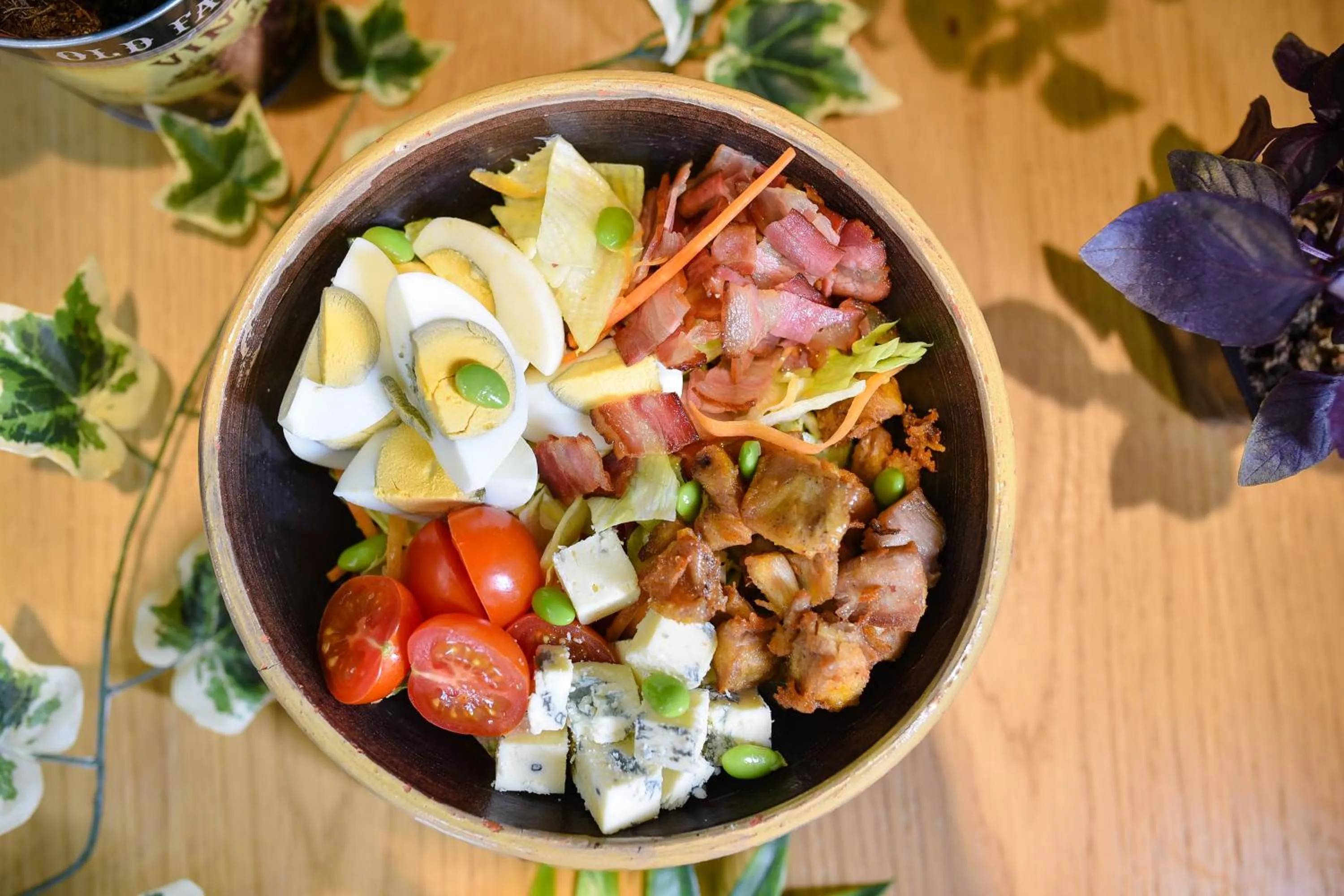 Restaurant/places to eat in Central Inn