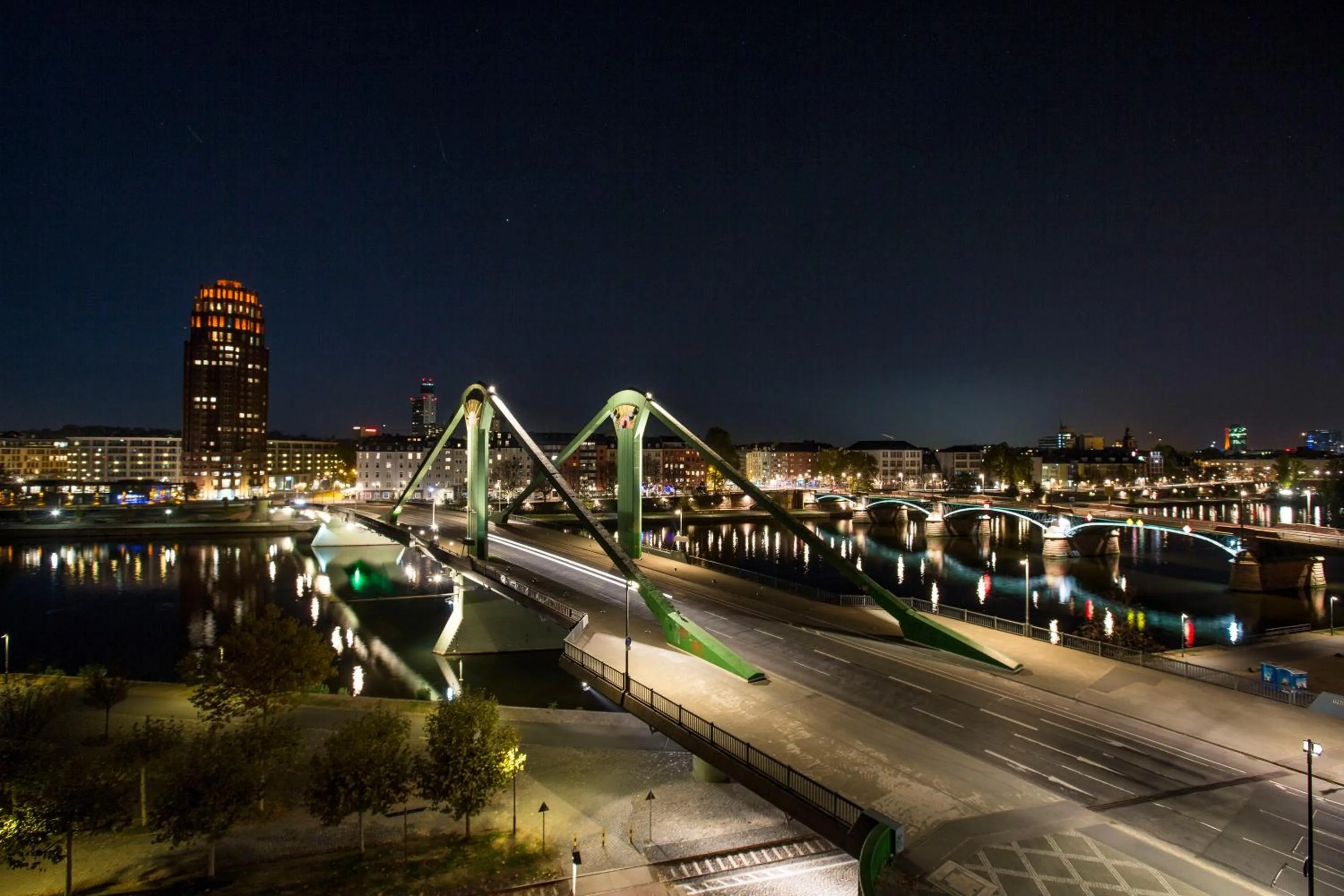 City view in THE FLAG Oskar M.