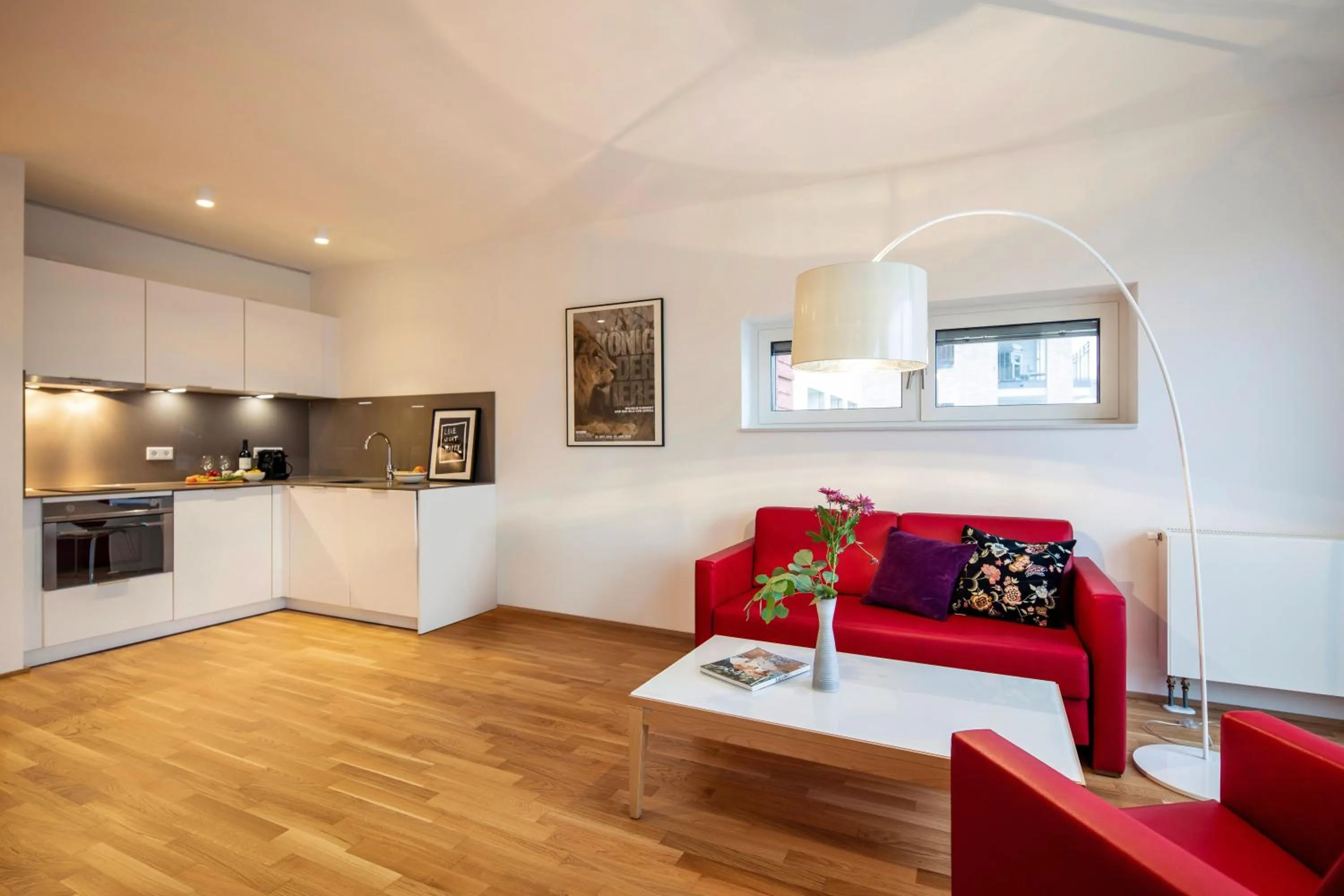 Kitchen or kitchenette in THE FLAG Oskar M.