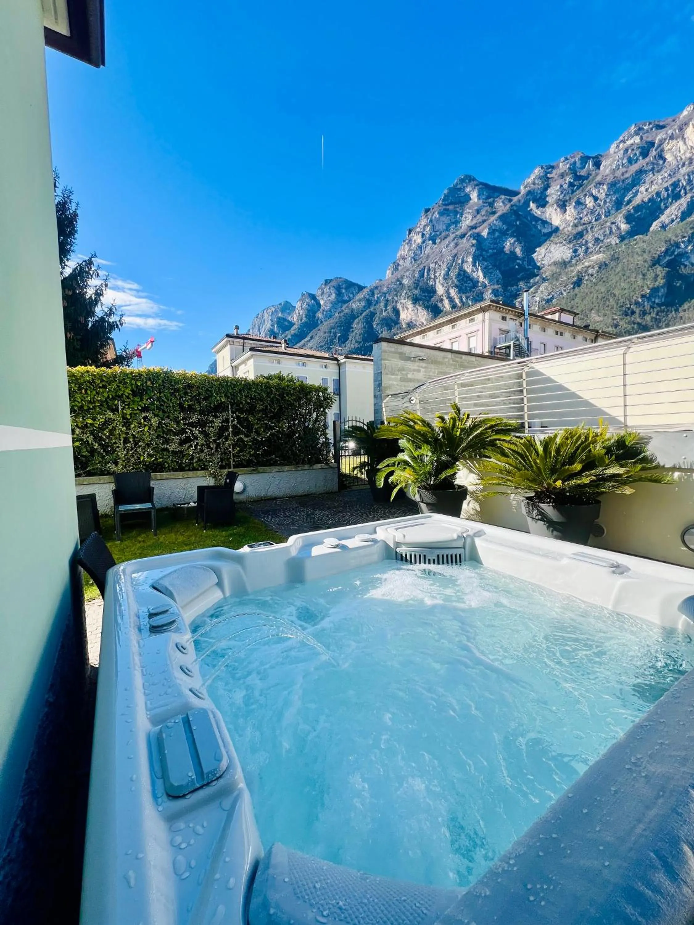 Hot Tub in Residence Alle Palme