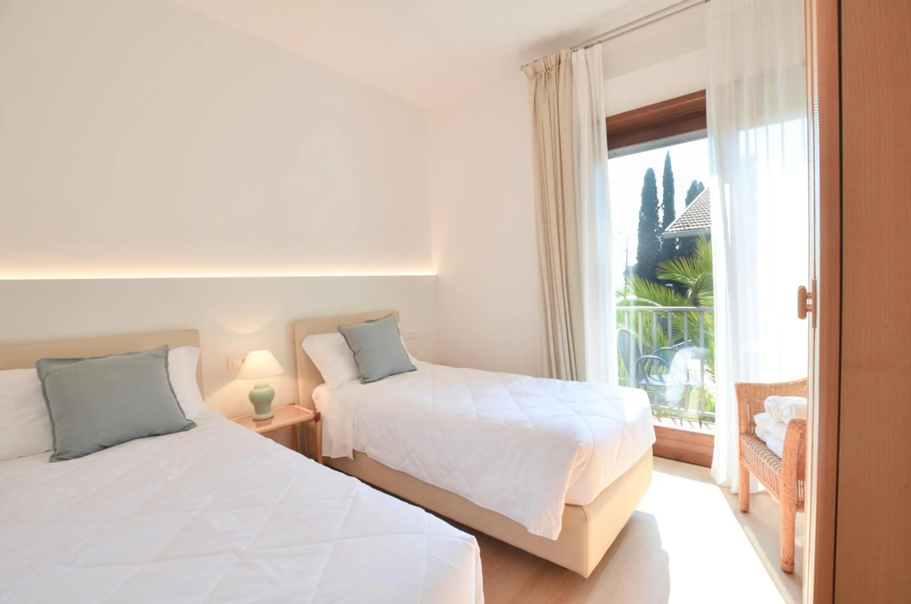 Bedroom, Bed in Villa Phoenix - Lake Apartments