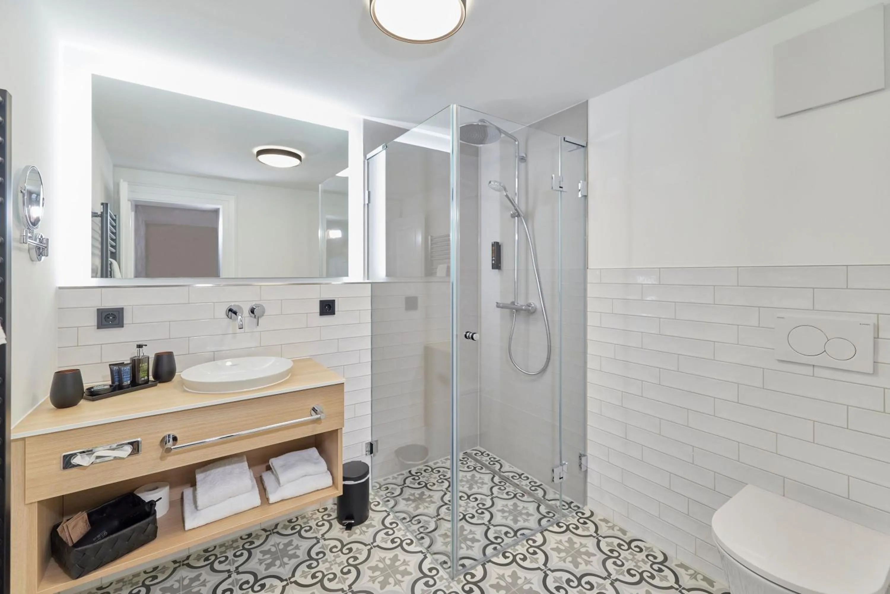 Shower in Hotel Württemberger Hof