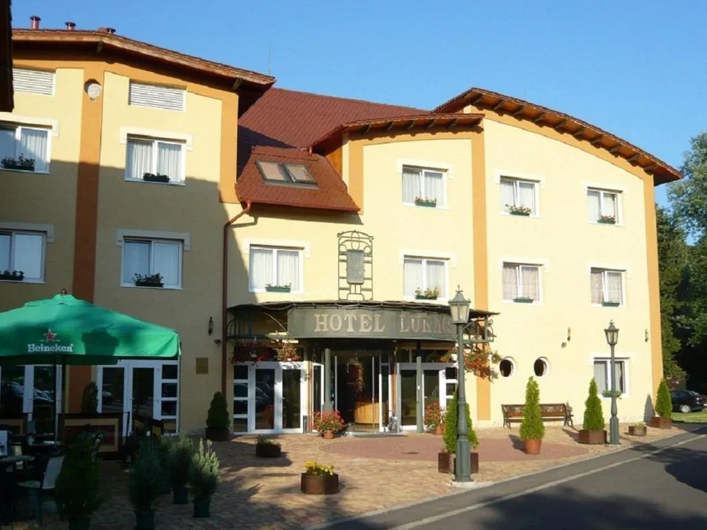 Facade/entrance in Hotel Lukács Superior