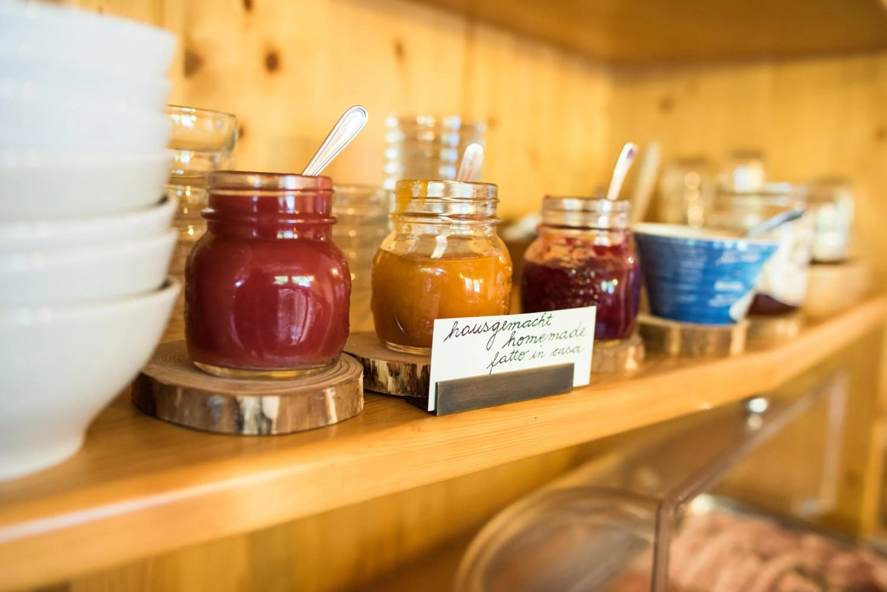 Food in Garni Ortles