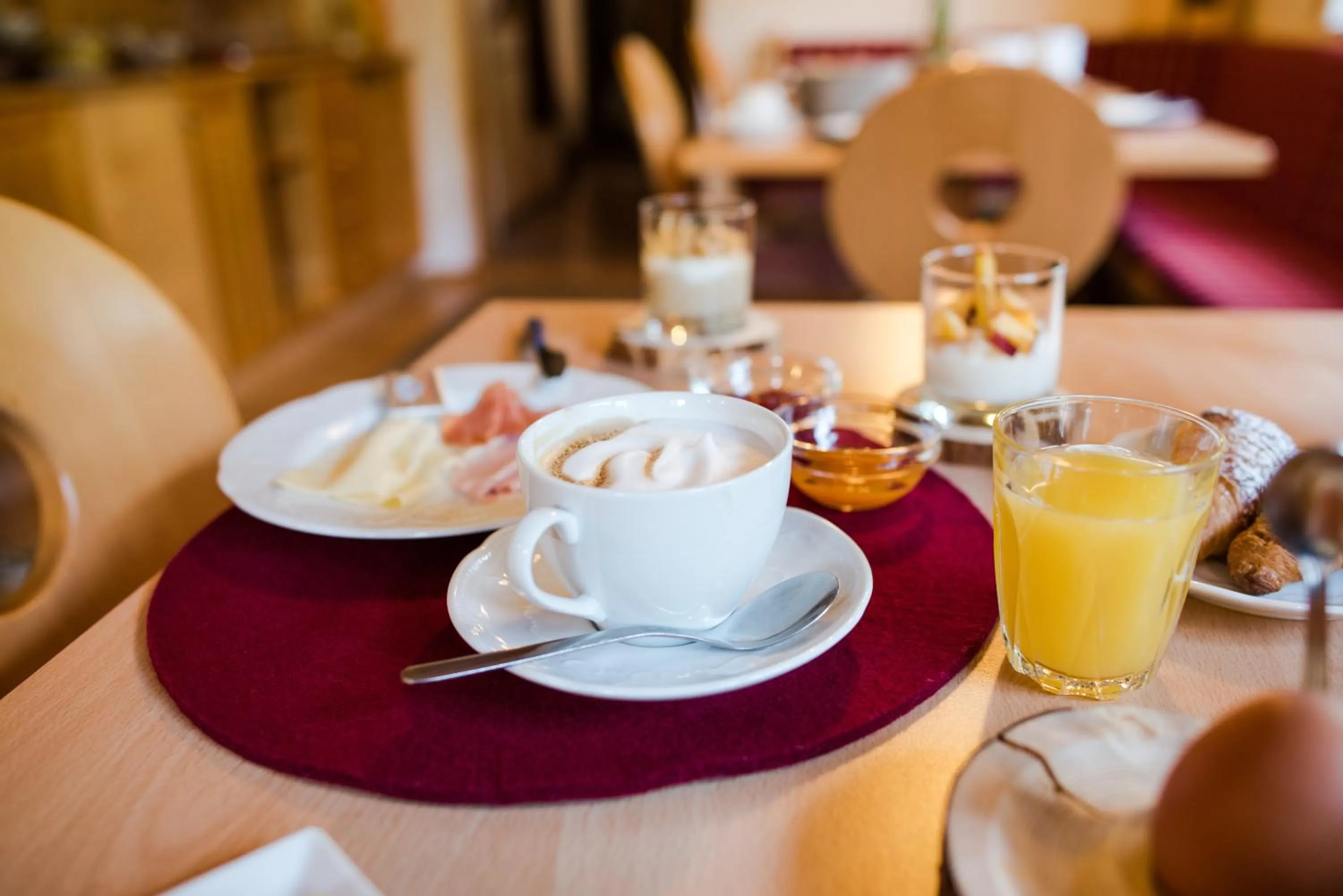 Breakfast in Garni Ortles