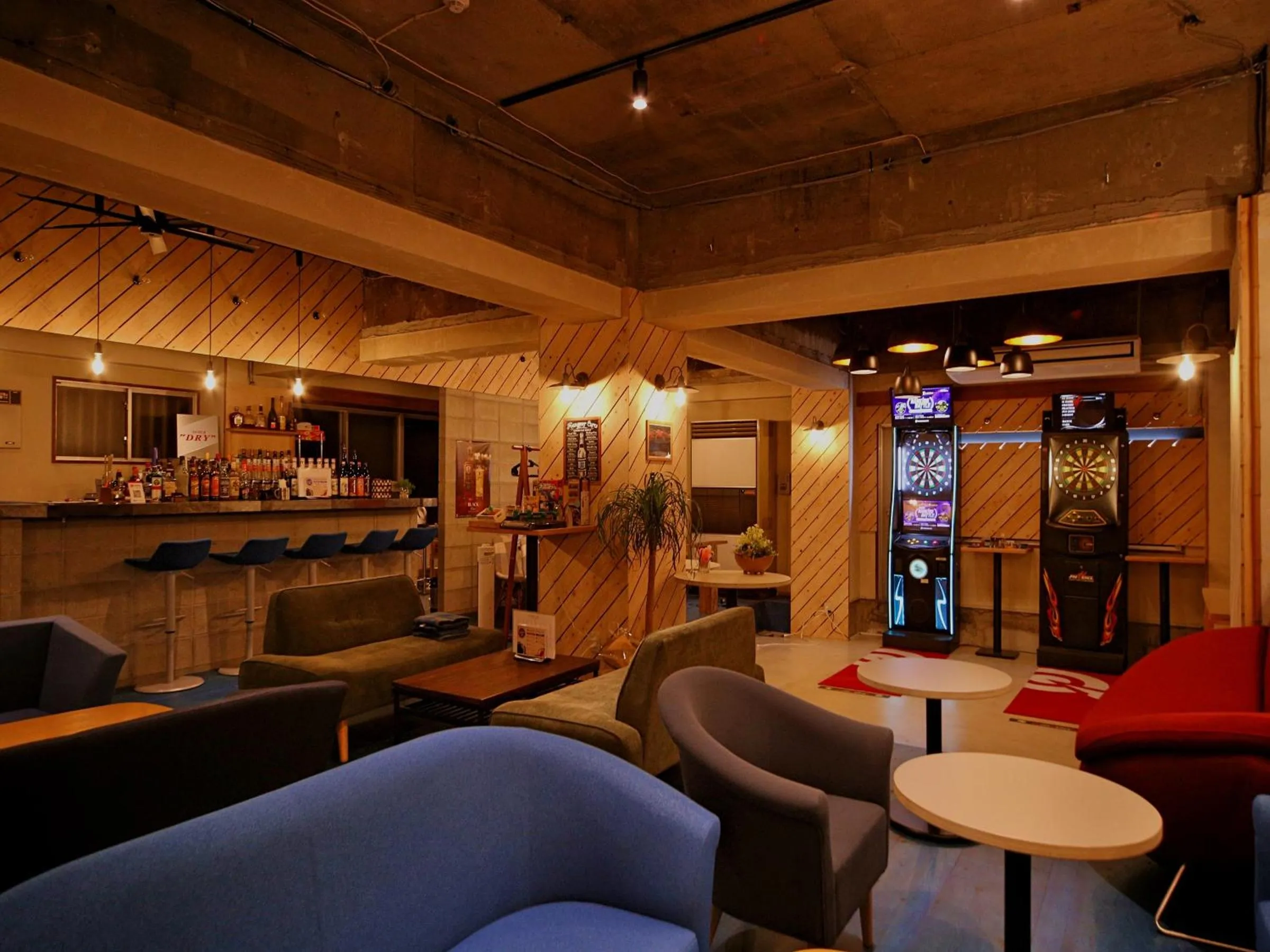 Lounge or bar in TRAVEL&BOOK HOTEL HULATONCABIN TAKAMATSU