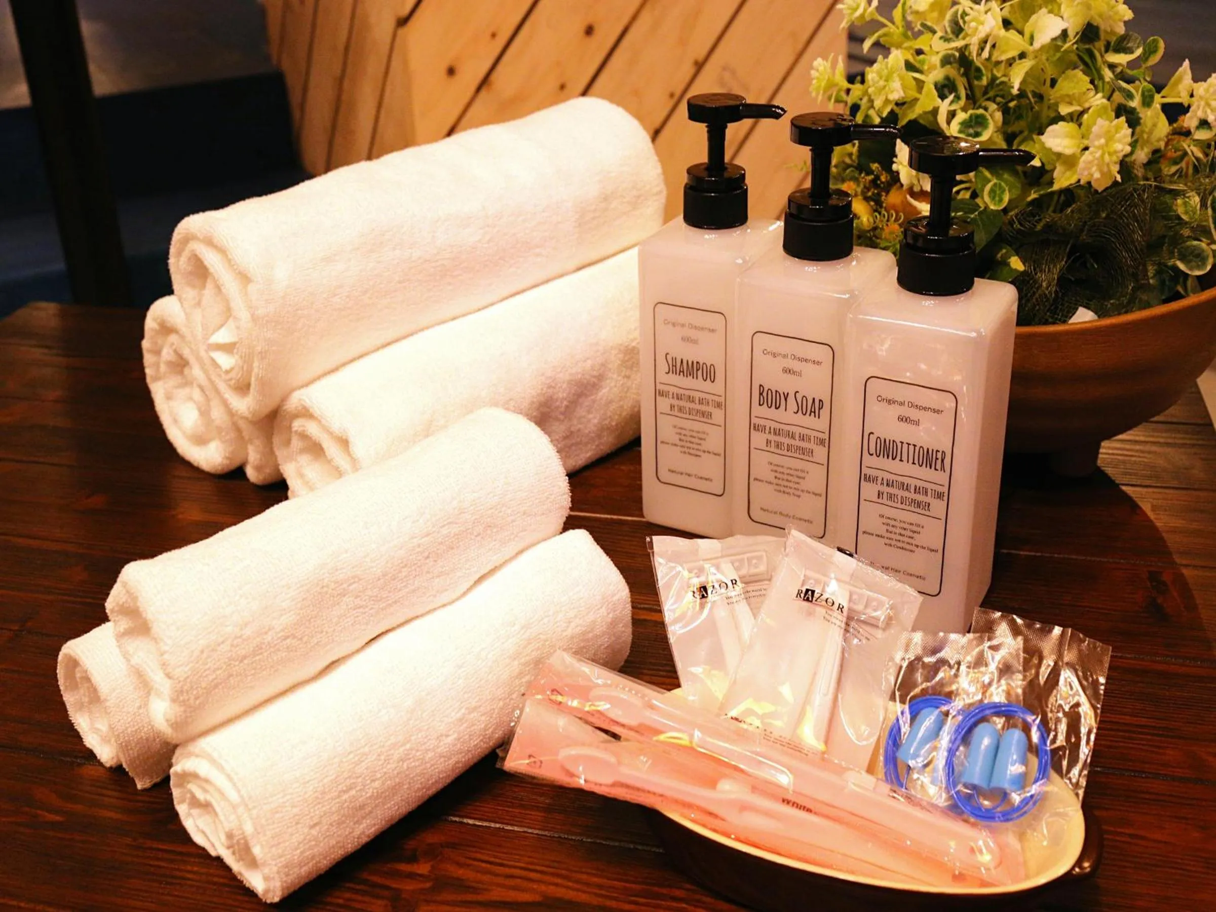 towels in TRAVEL&BOOK HOTEL HULATONCABIN TAKAMATSU