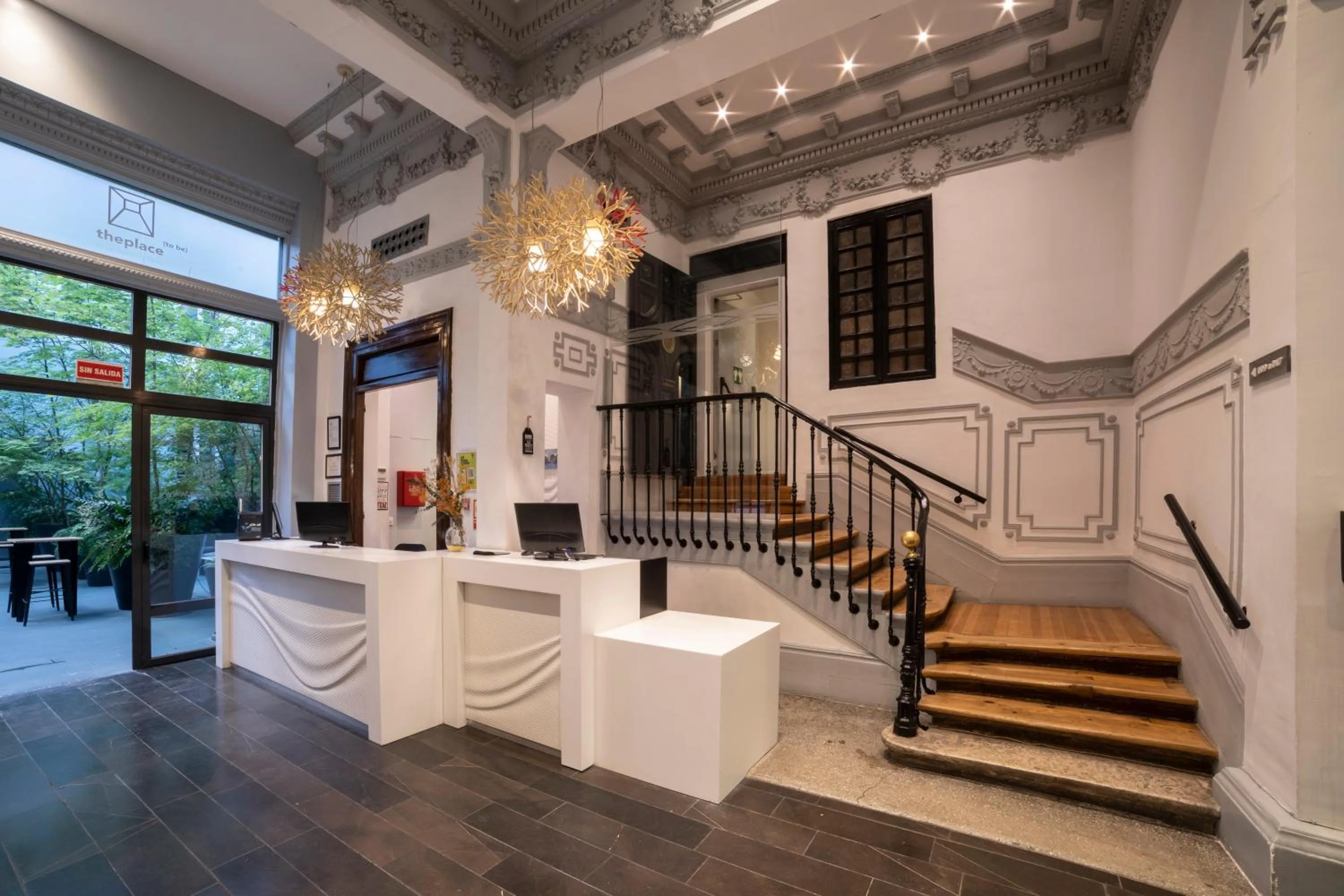 Lobby or reception in Petit Palace Santa Bárbara