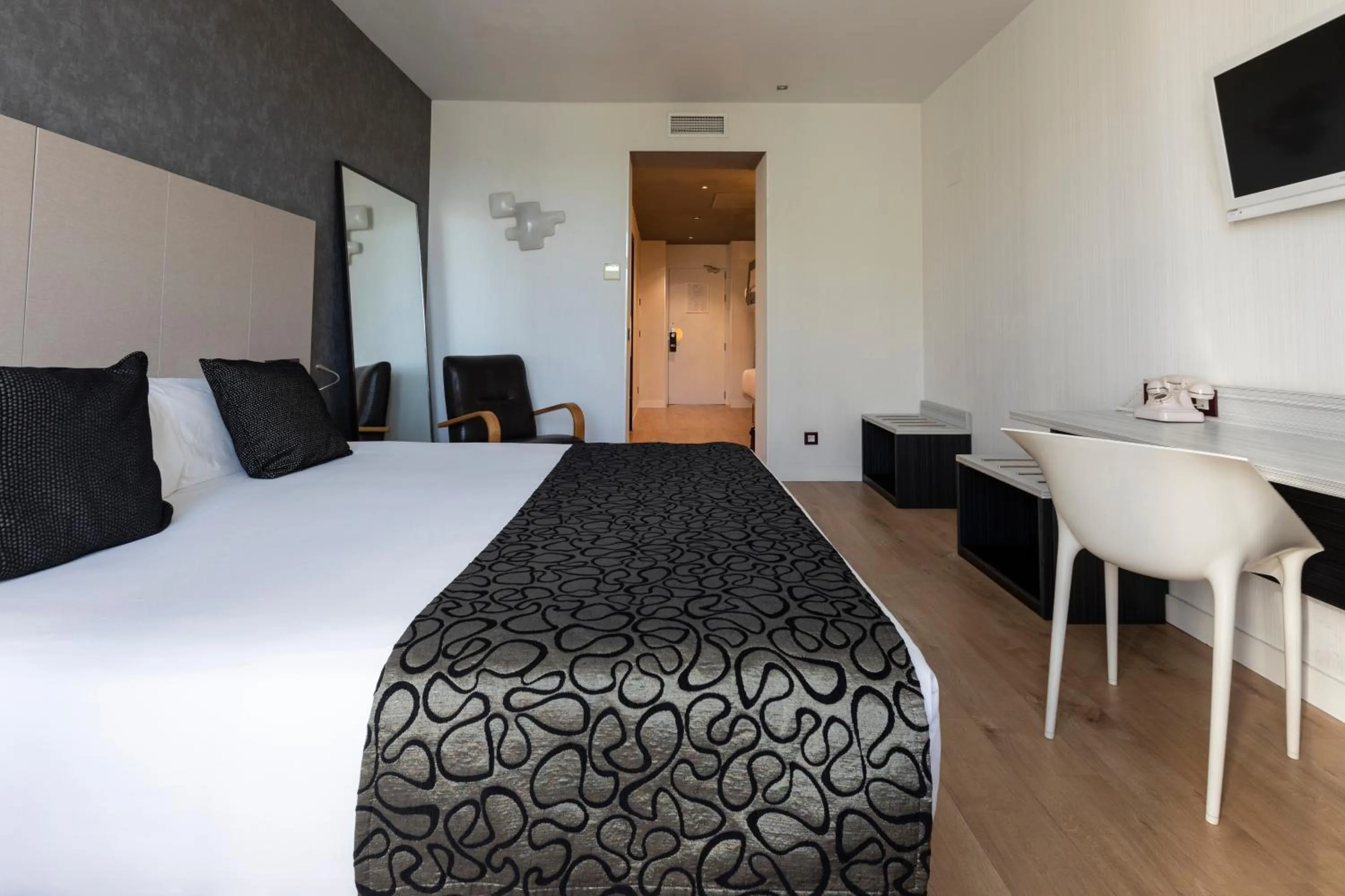 Bedroom, Bed in Petit Palace Santa Bárbara