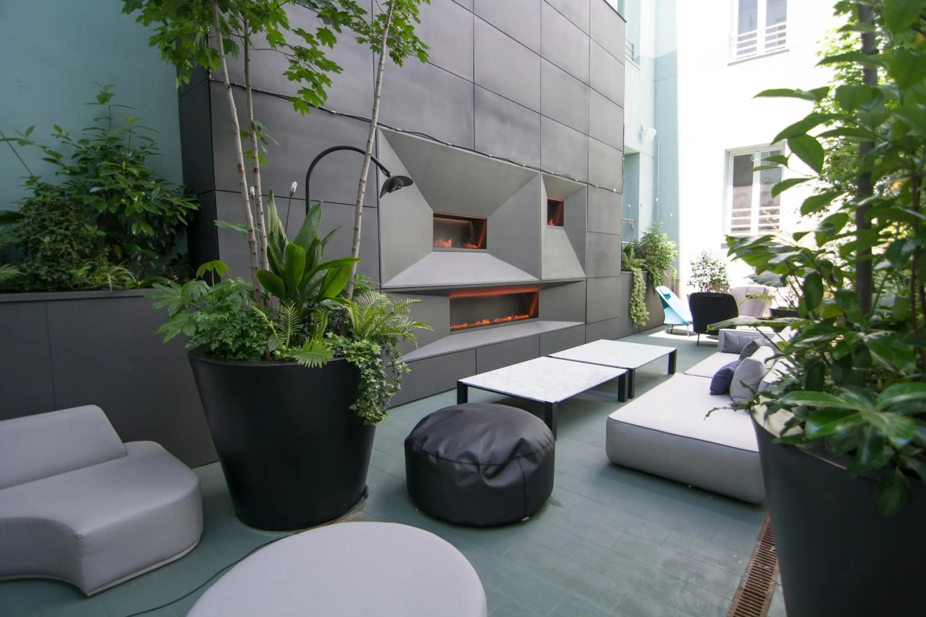 Lounge or bar in Petit Palace Santa Bárbara