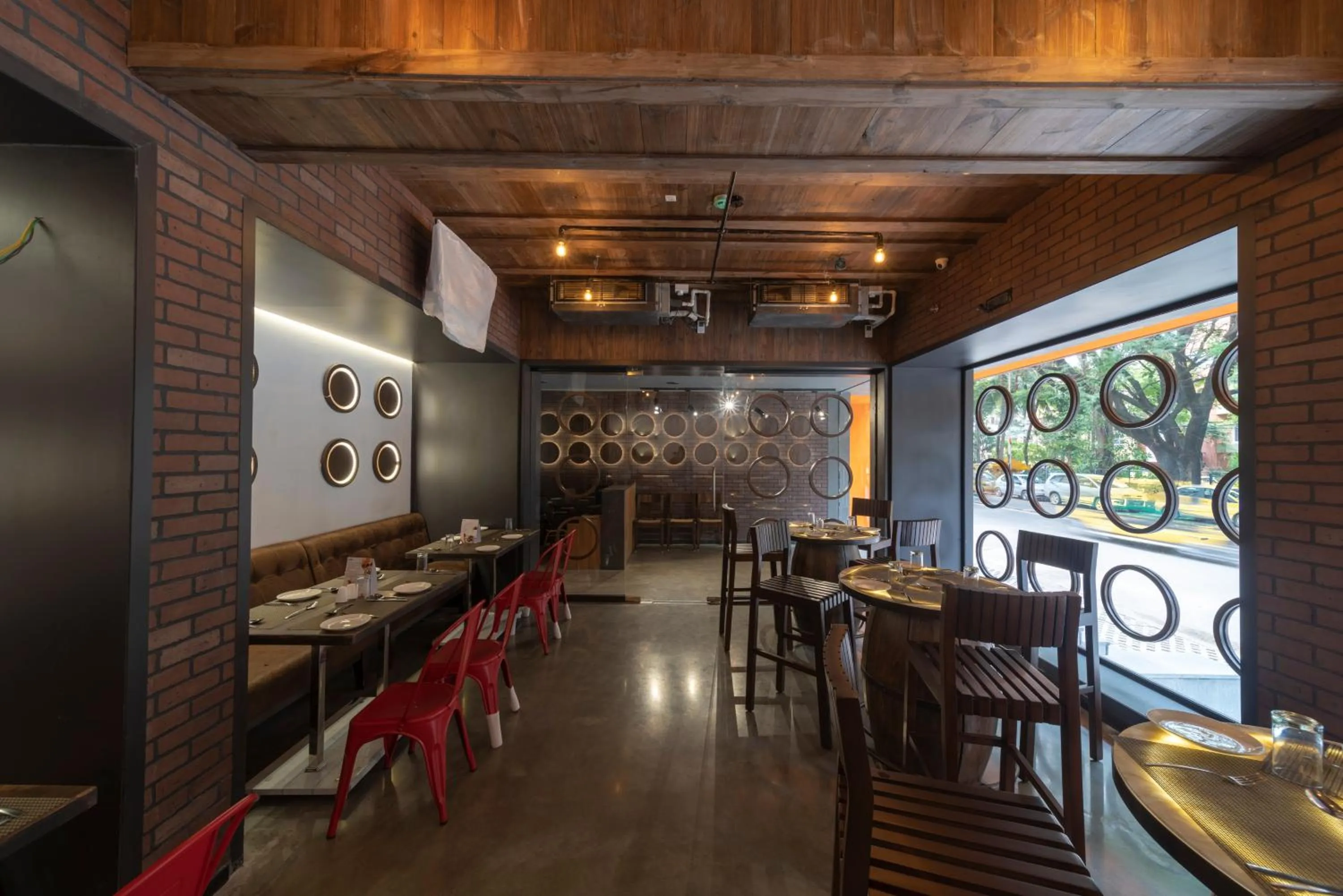 Restaurant/places to eat in ICON Boutique by Bhagini