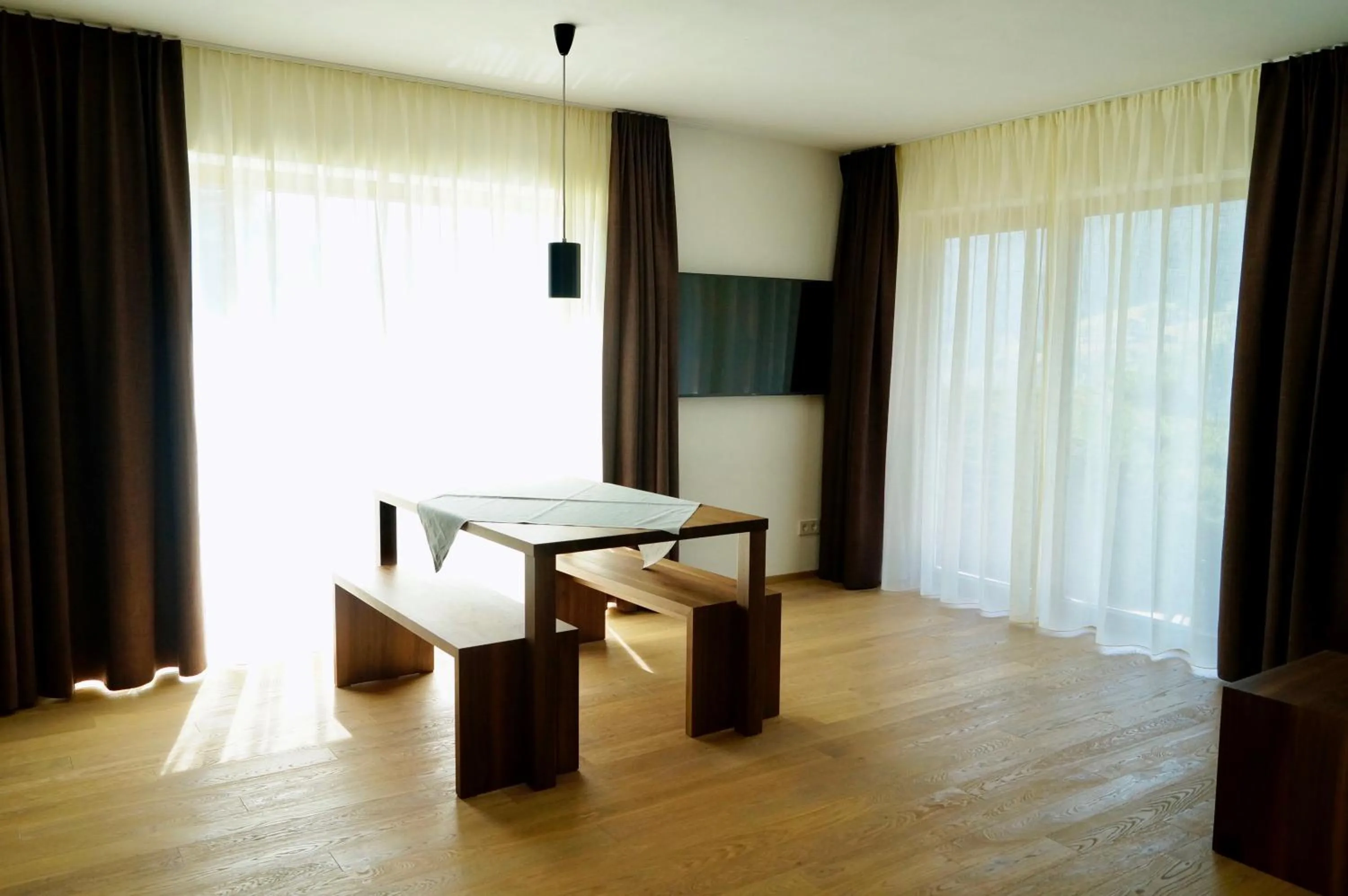 Decorative detail in Residence Larciunei