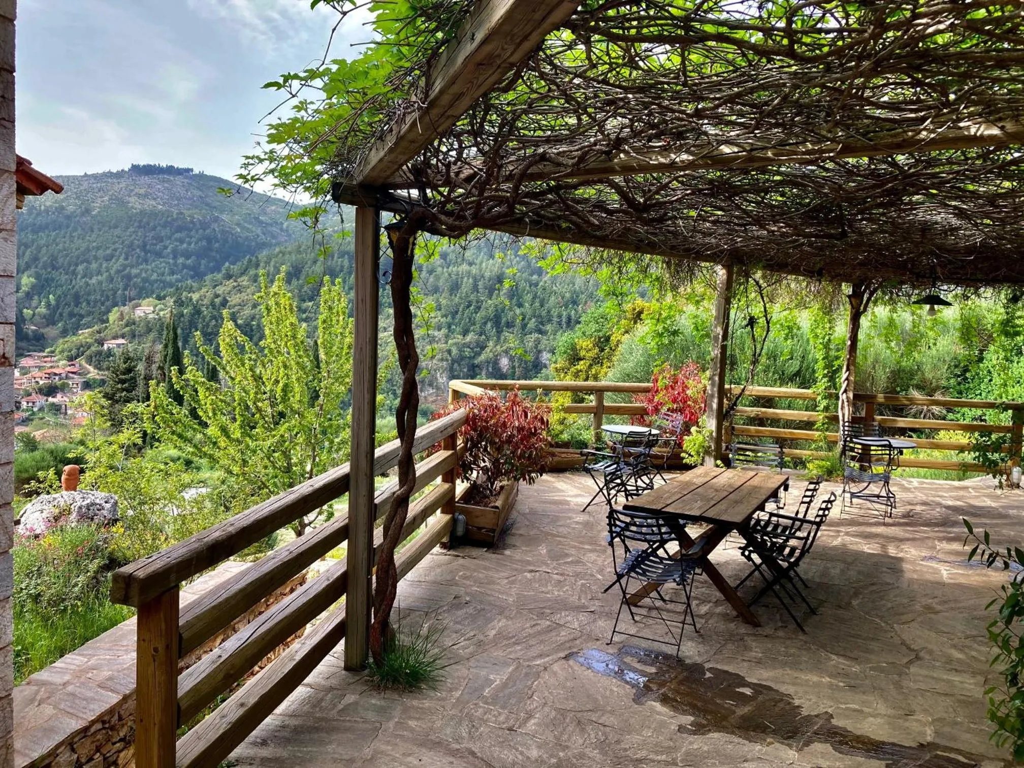 Property building in Pritanio