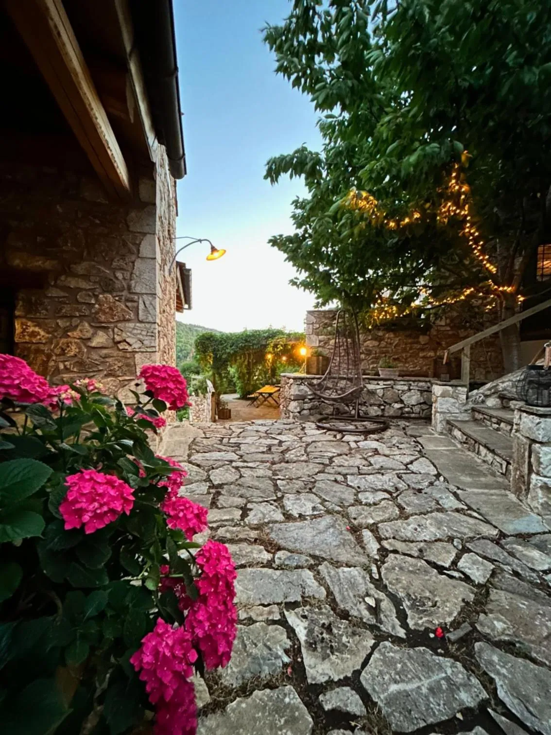 Property building in Pritanio