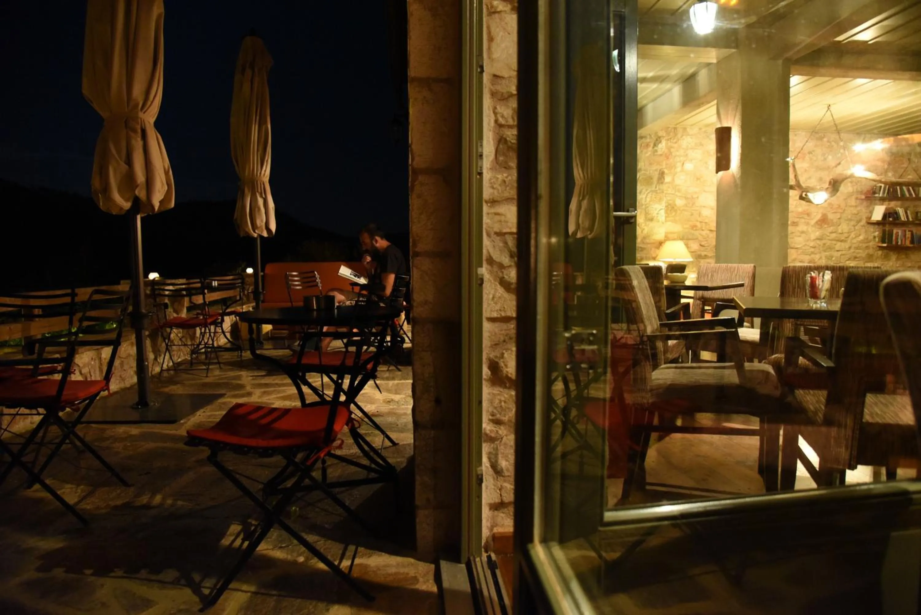 Restaurant/places to eat in Pritanio