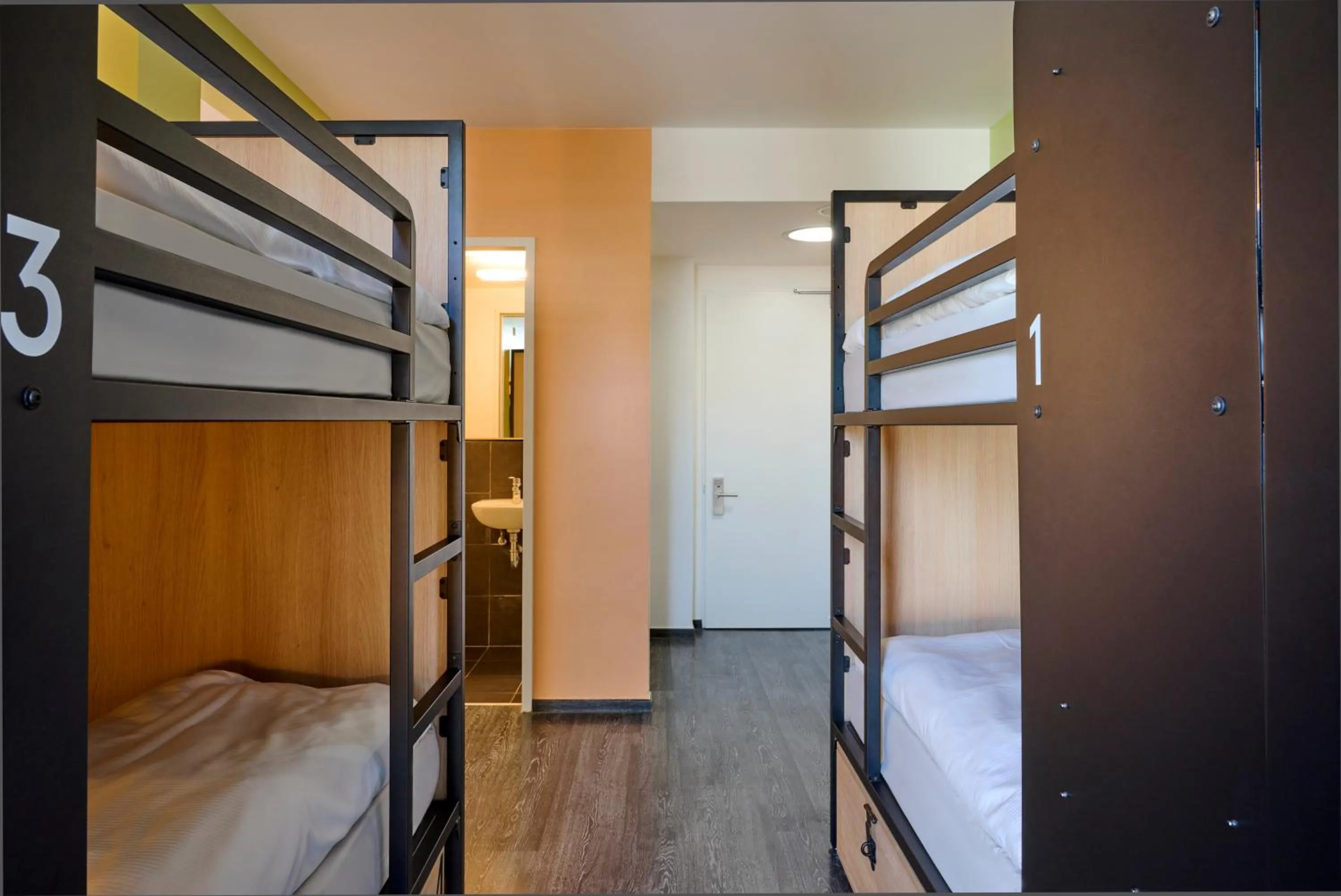 Bed in Generator Berlin Alexanderplatz