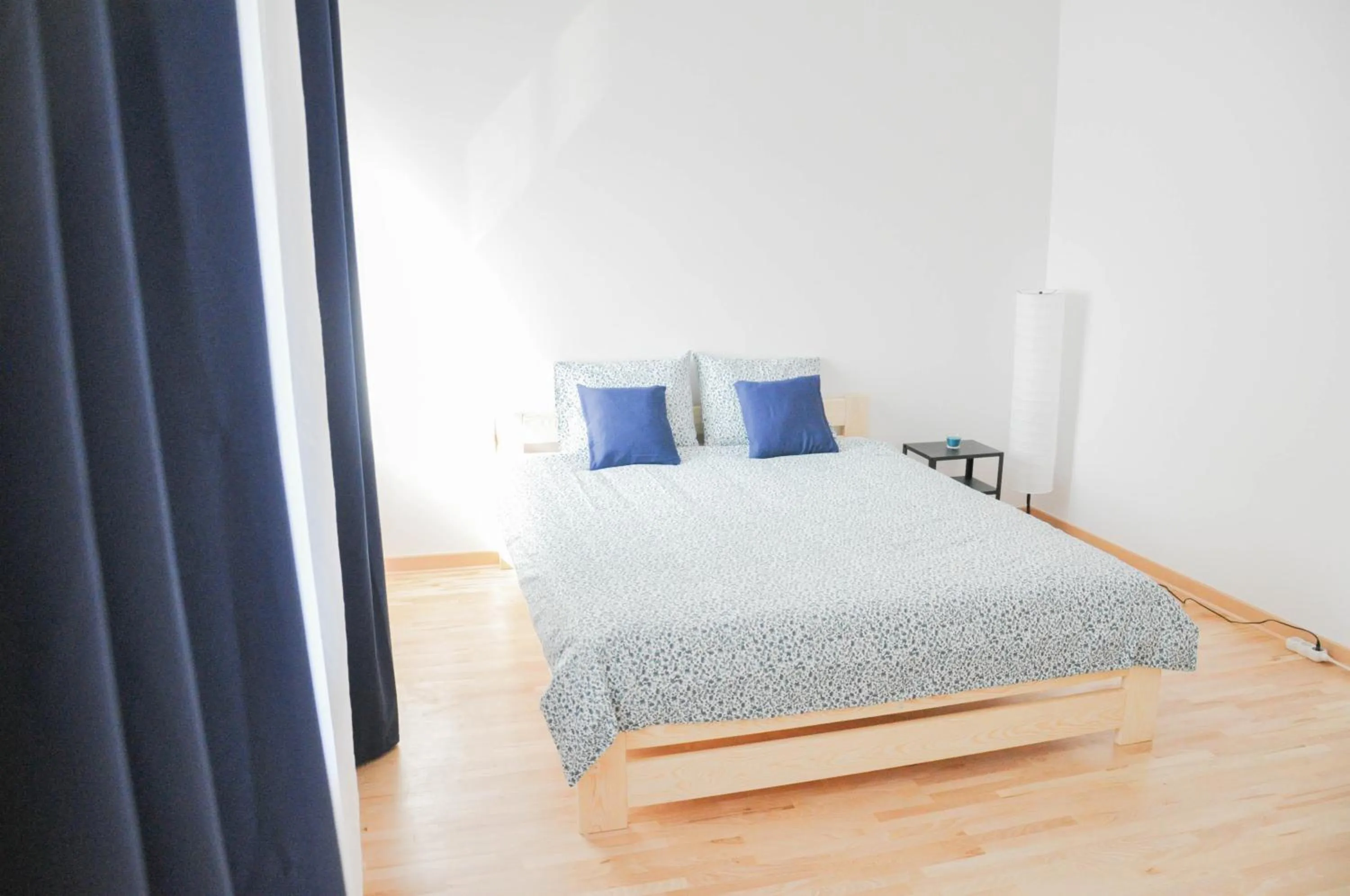 Photo of the whole room in HaLo Rooms City Centre