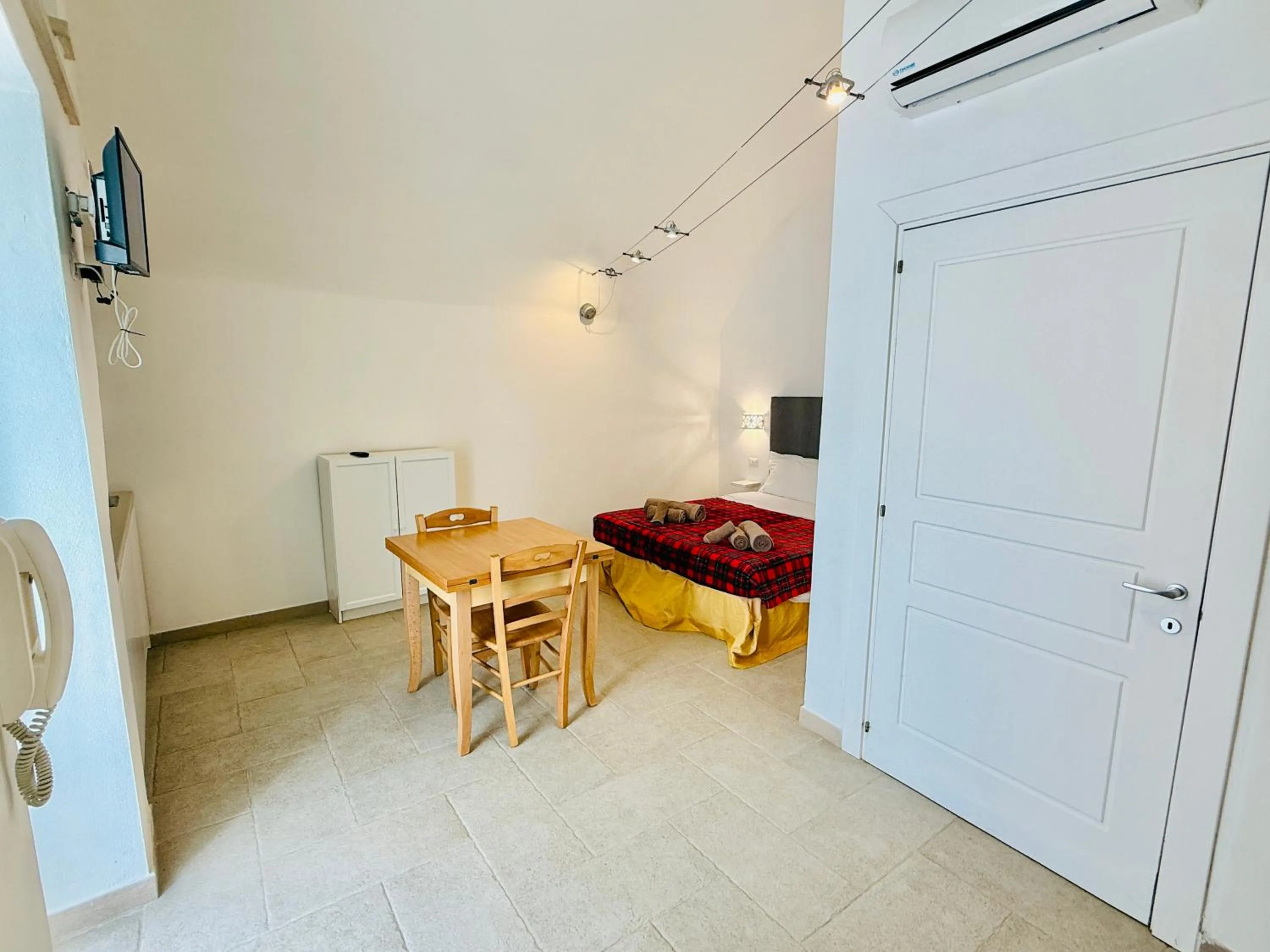 TV and multimedia in Corte Scarcia