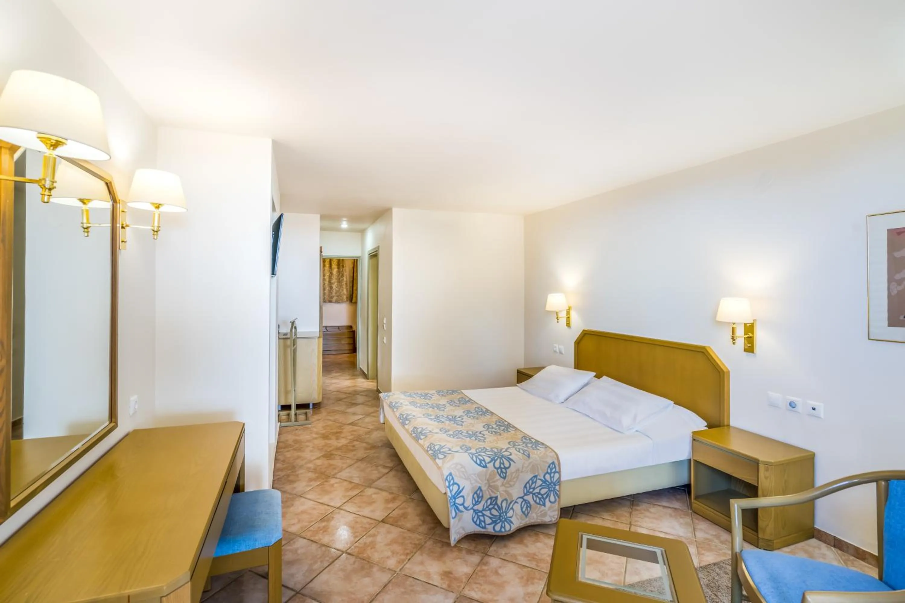 Bedroom, Bed in Iberostar Waves Creta Panorama & Mare