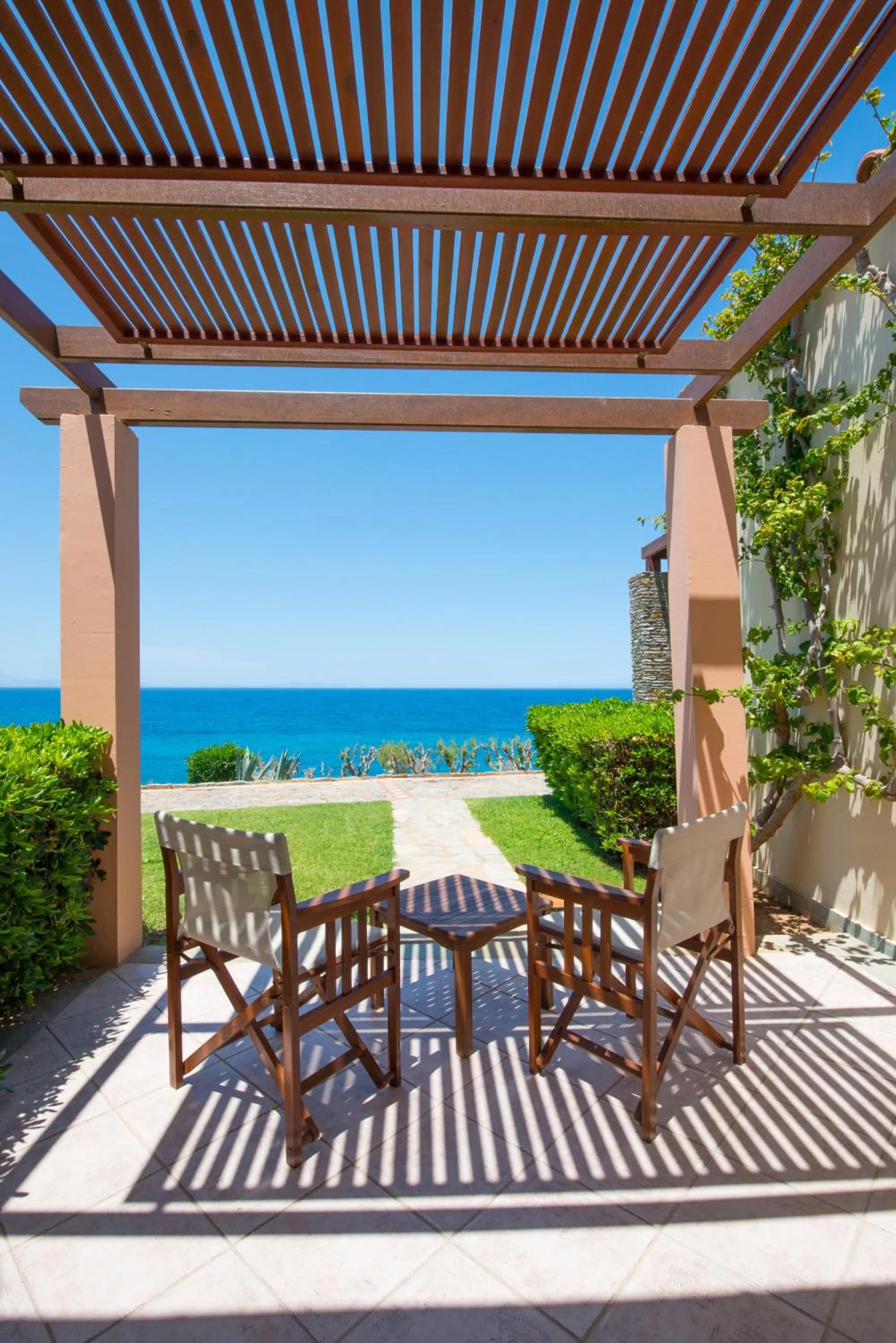 Family Bungalow Waterfront 2+1 in Iberostar Waves Creta Panorama & Mare