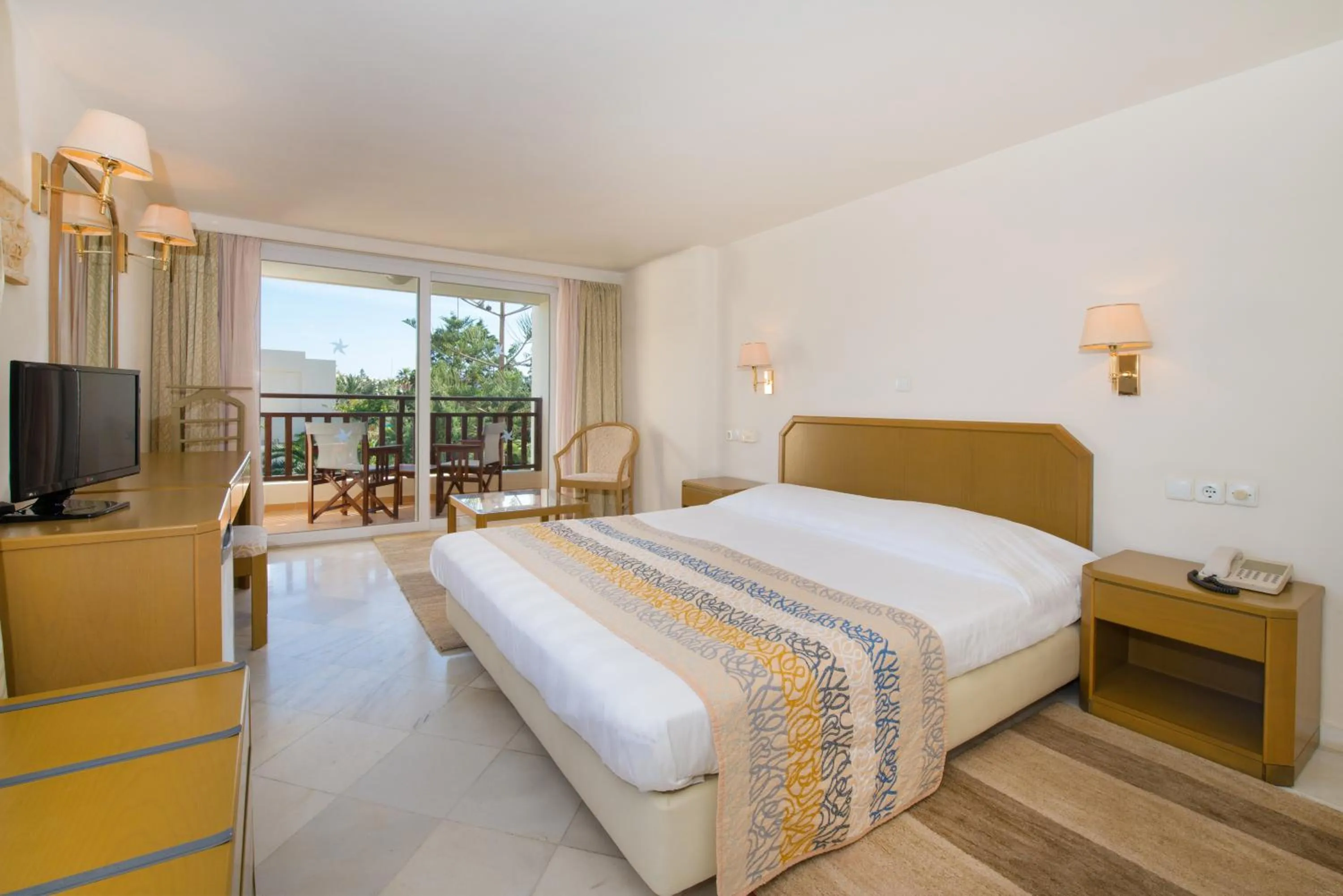 Bedroom, Bed in Iberostar Waves Creta Panorama & Mare