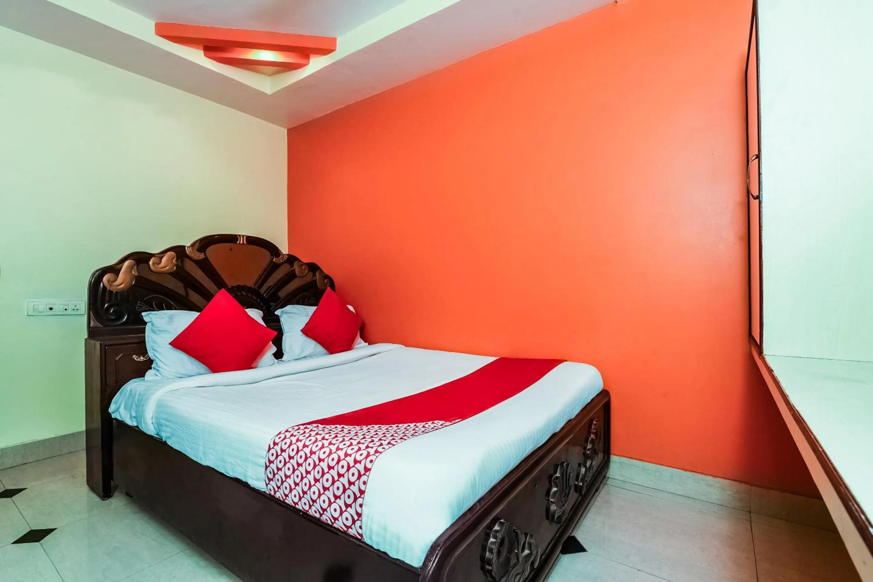 Bedroom, Bed in Hotel O Sindhura Guest House