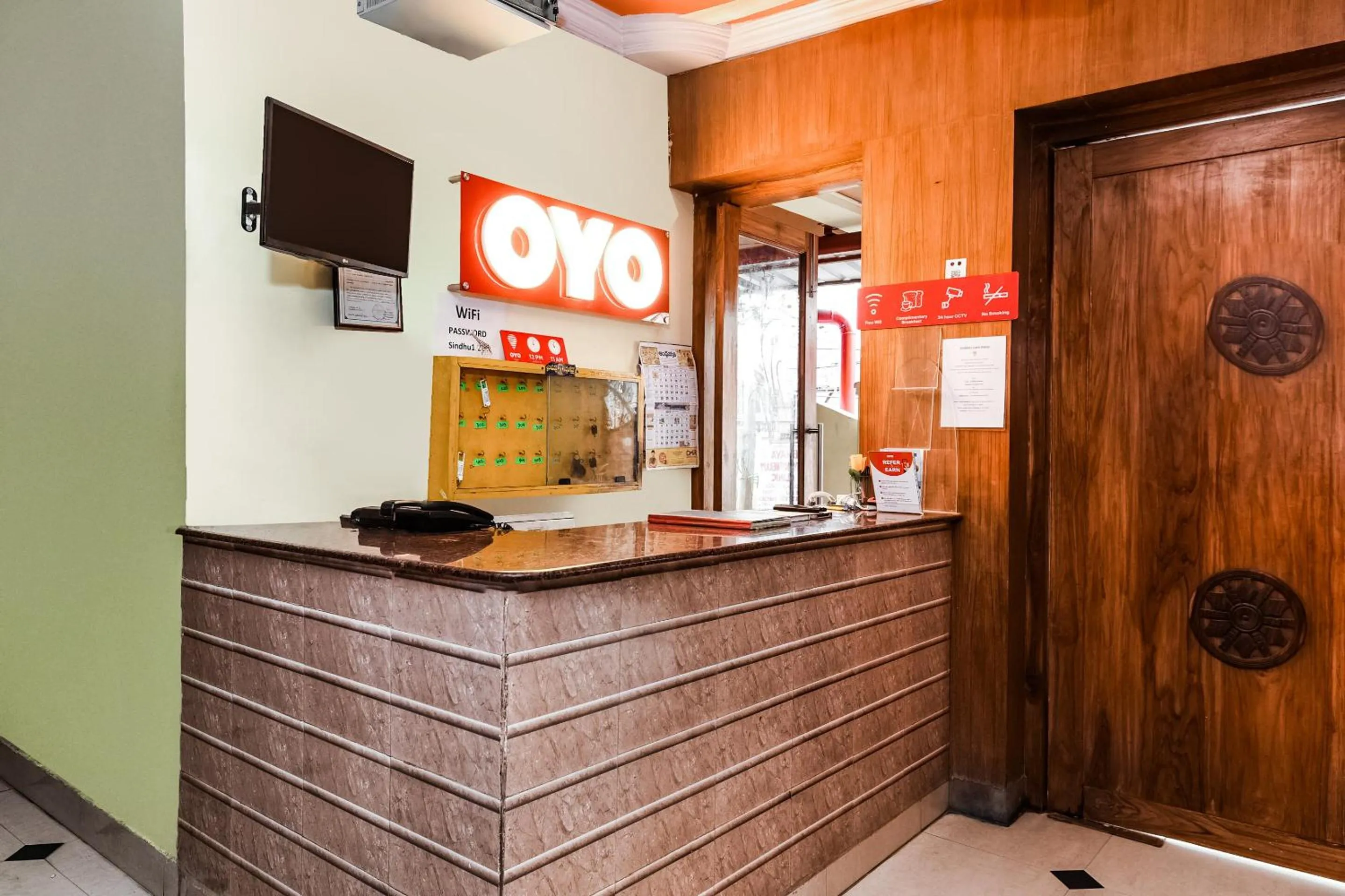 Lobby or reception in Hotel O Sindhura Guest House