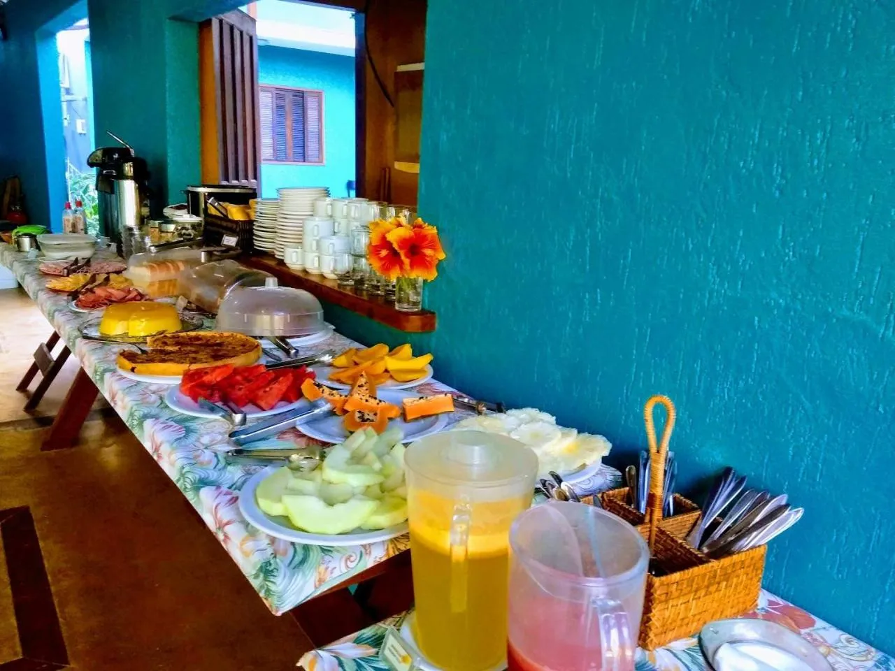 Breakfast in Pousada Bugio