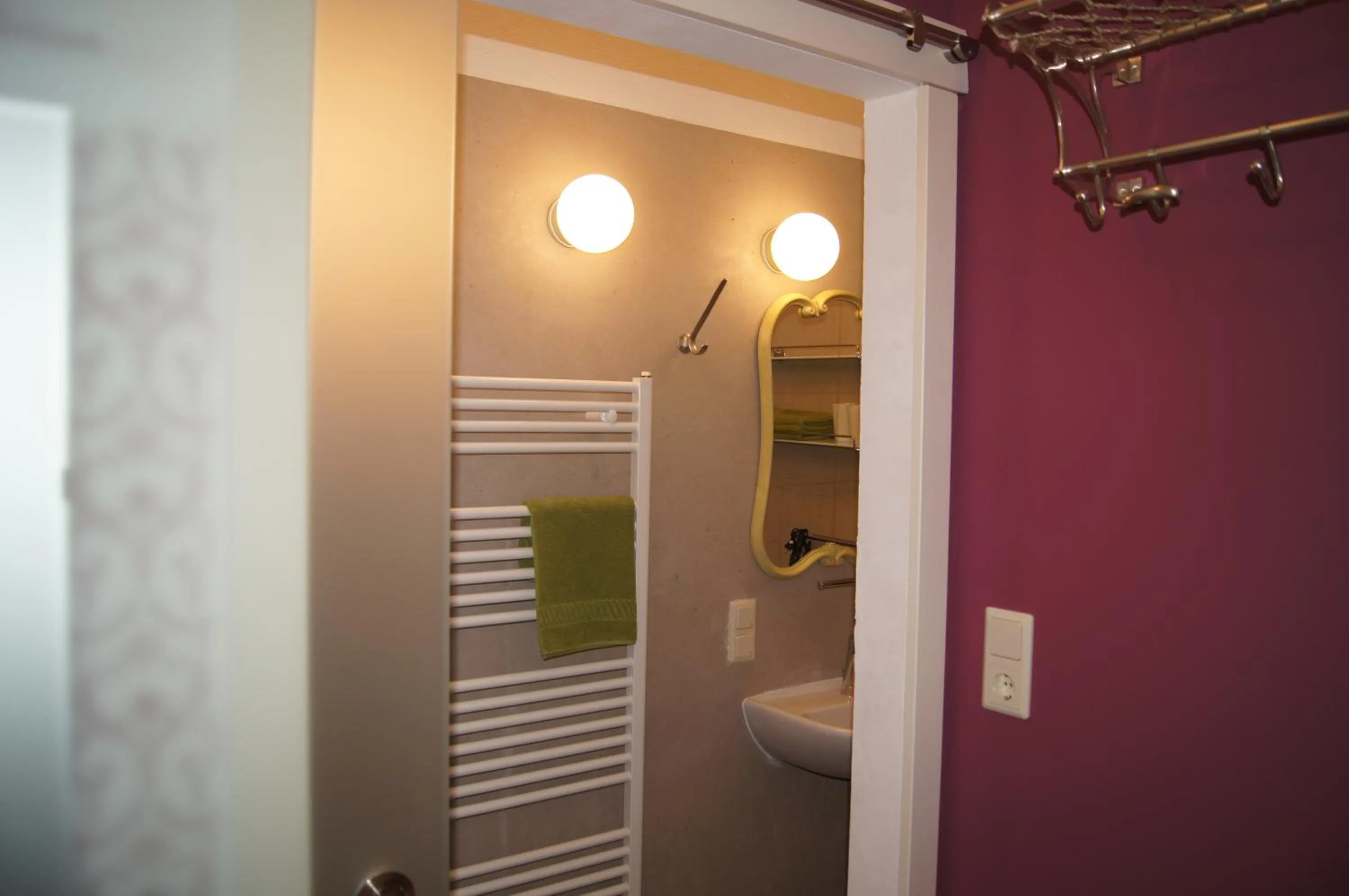 Shower in Altstadthaus Cityappartements