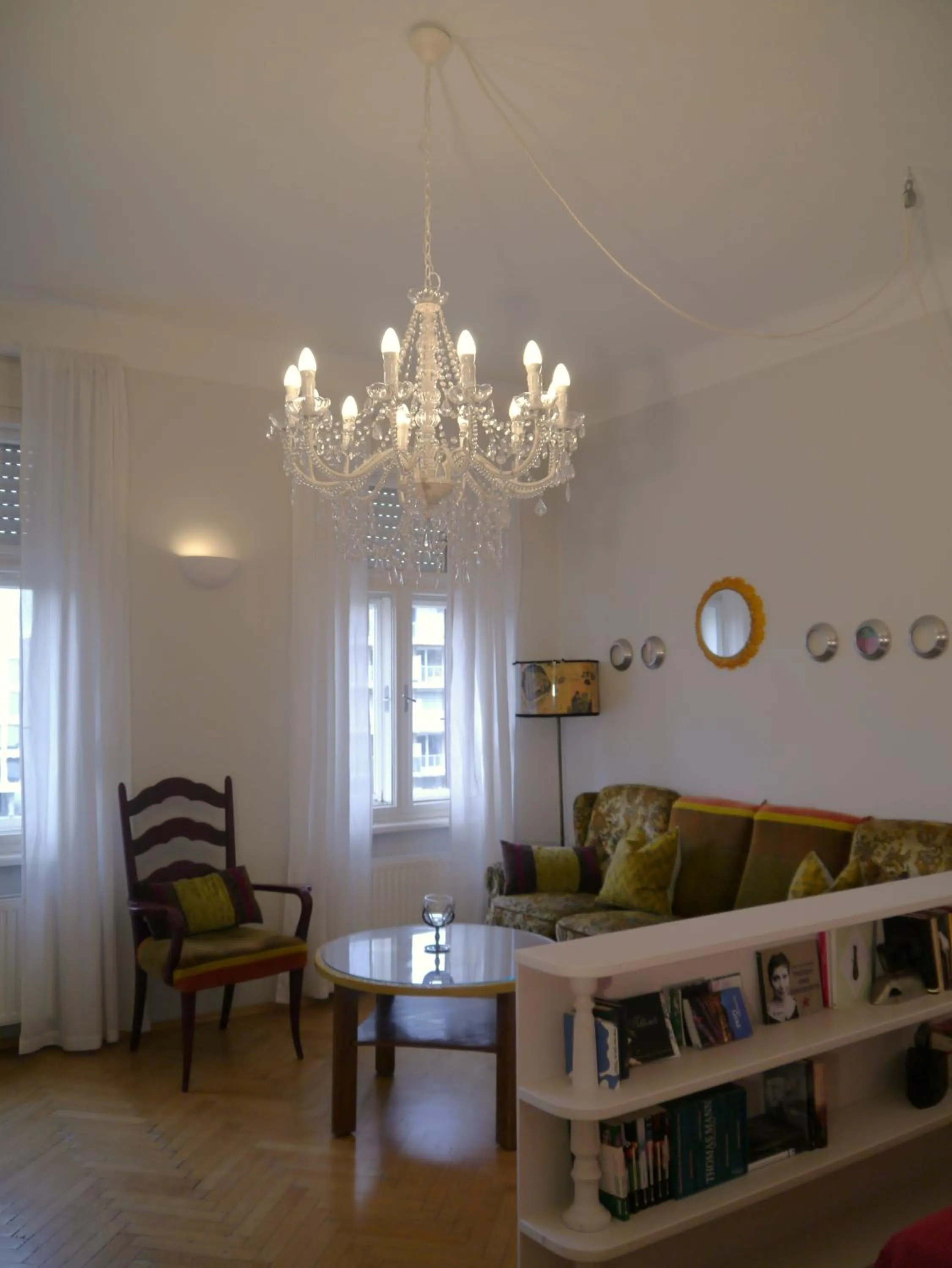 Library in Altstadthaus Cityappartements