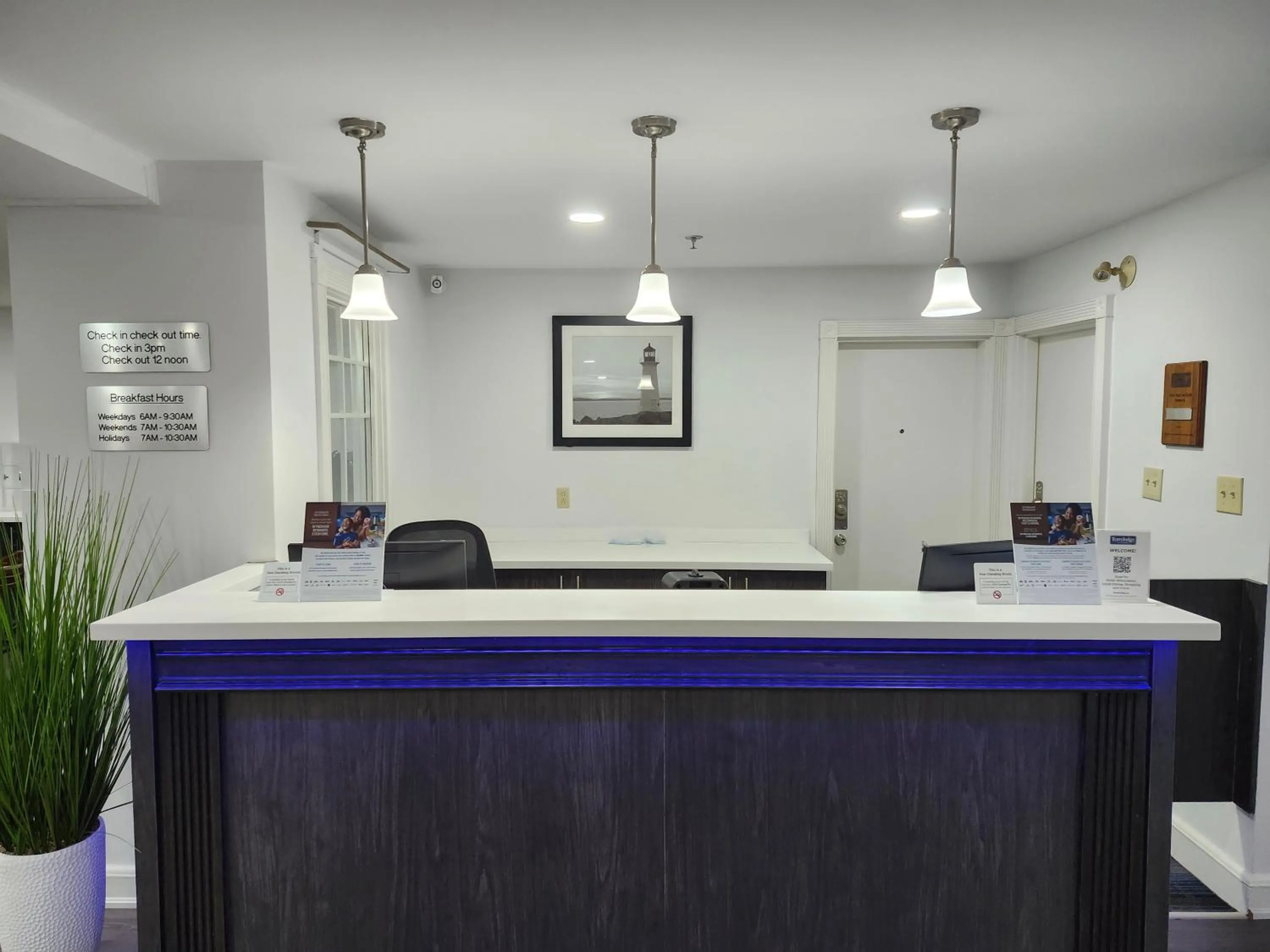 Lobby or reception in Travelodge Suites by Wyndham Saint John