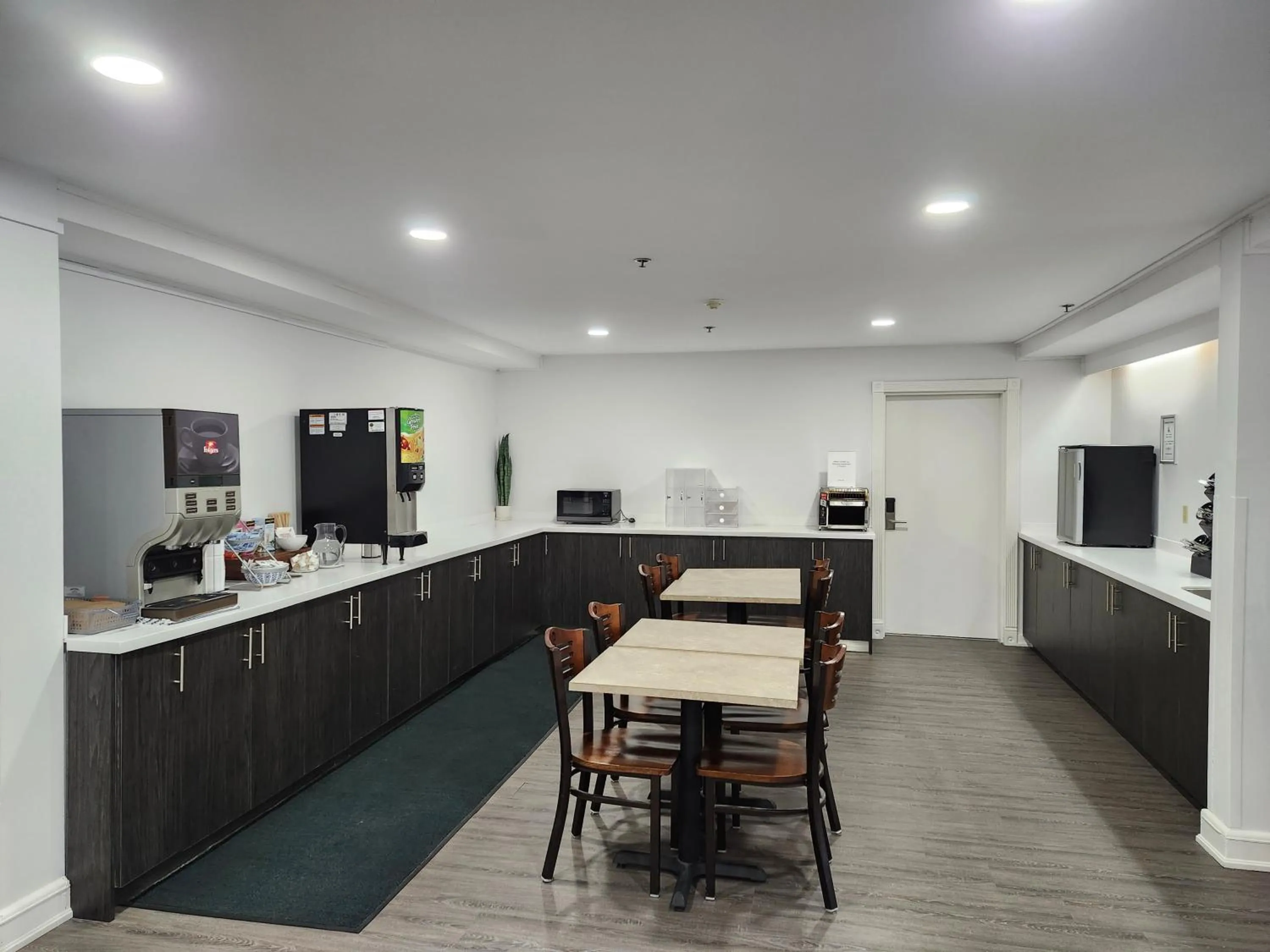 Breakfast in Travelodge Suites by Wyndham Saint John