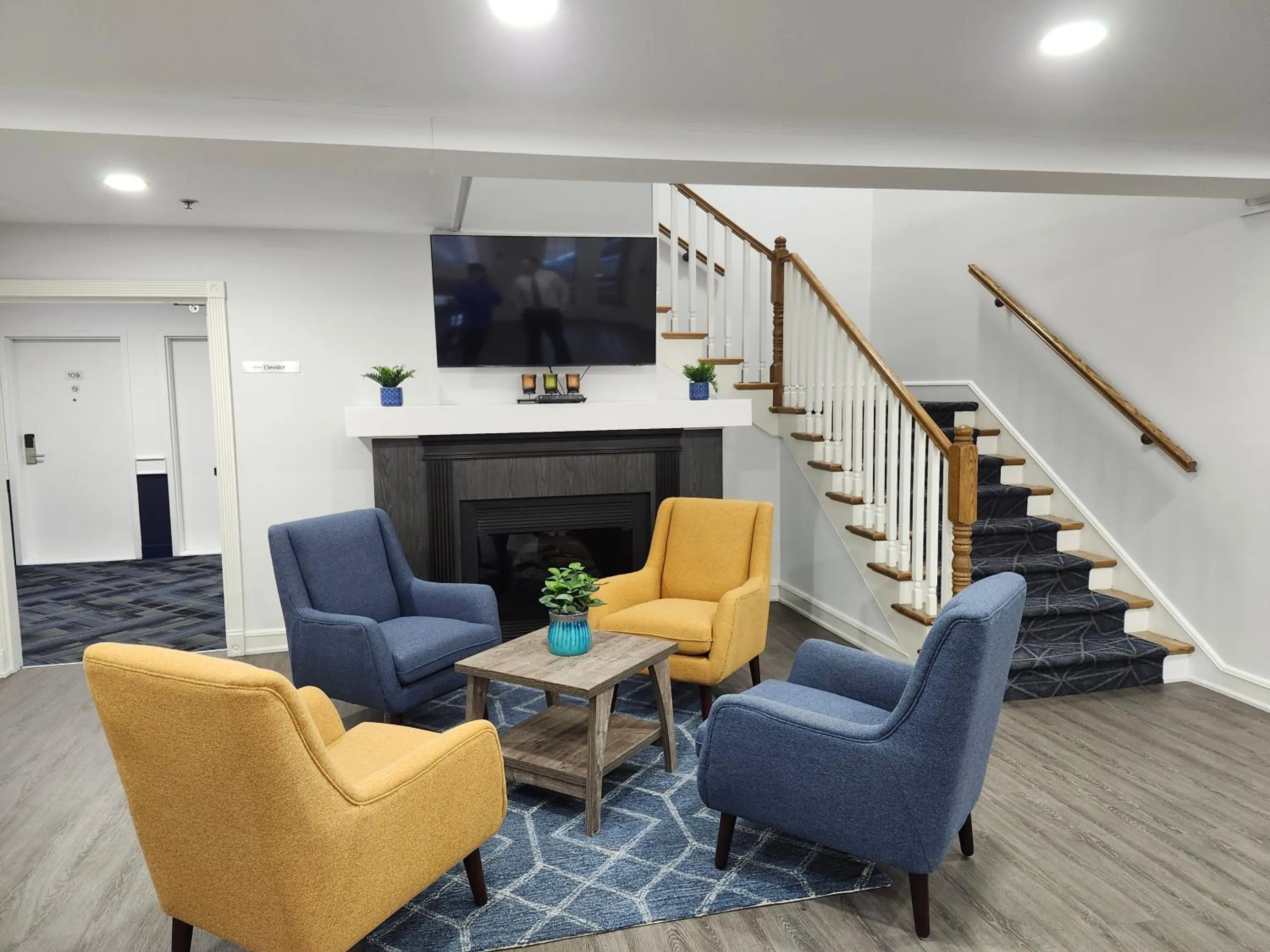 Lobby or reception in Travelodge Suites by Wyndham Saint John