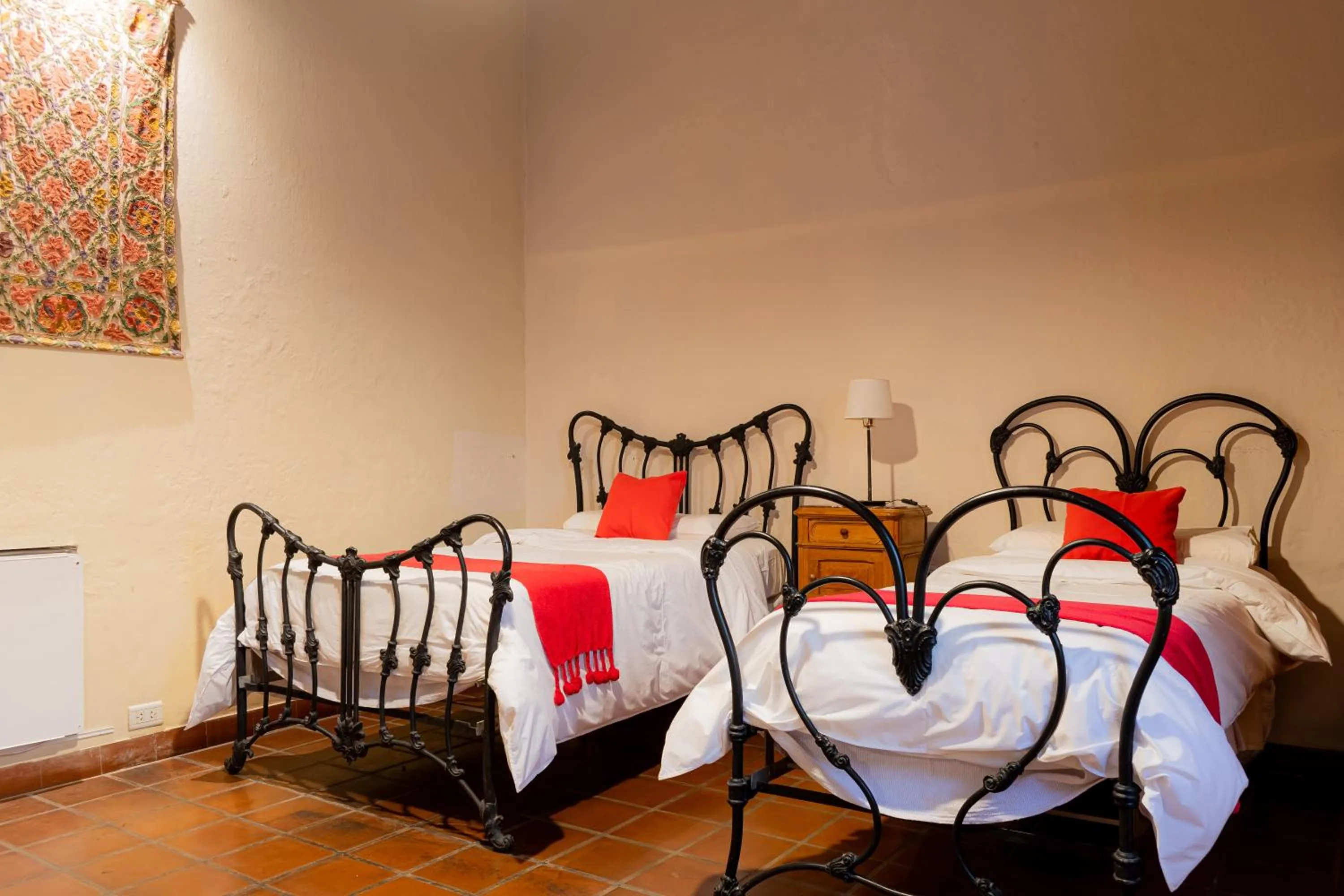 Photo of the whole room, Bed in Vieja Posada Hotel Histórico