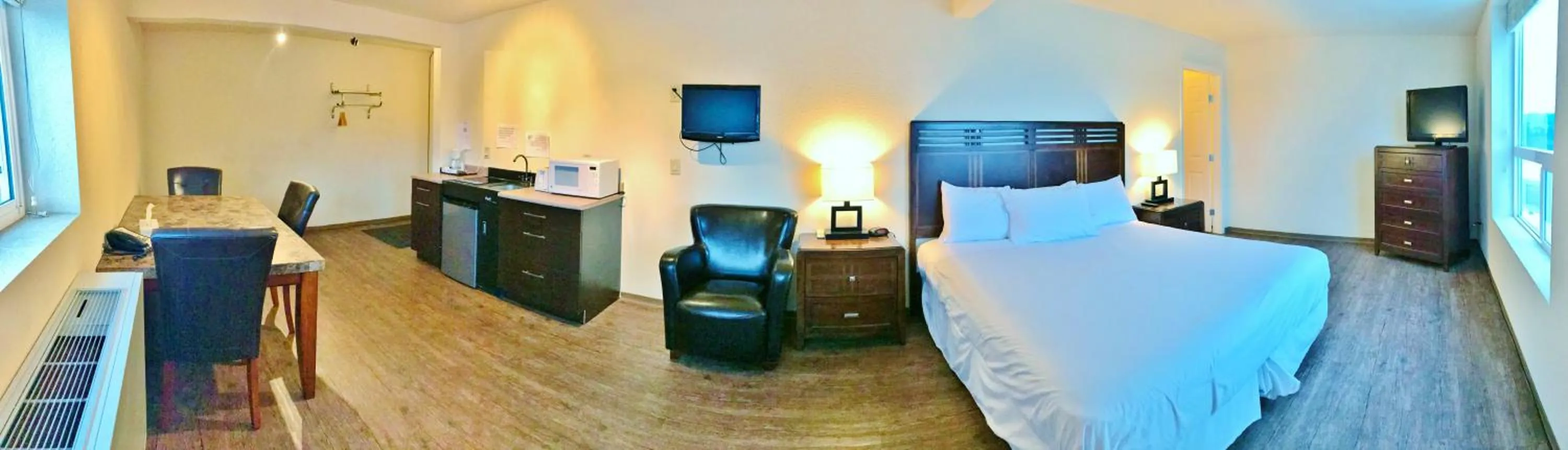 Bed in Grande Mountain Lodge