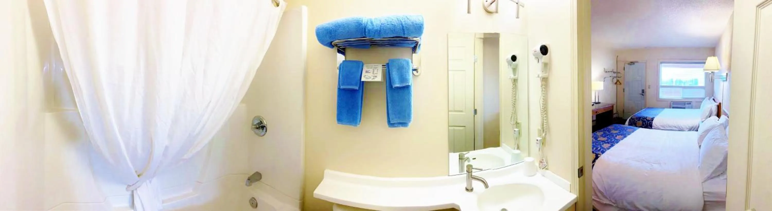 Shower, Bed in Grande Mountain Lodge