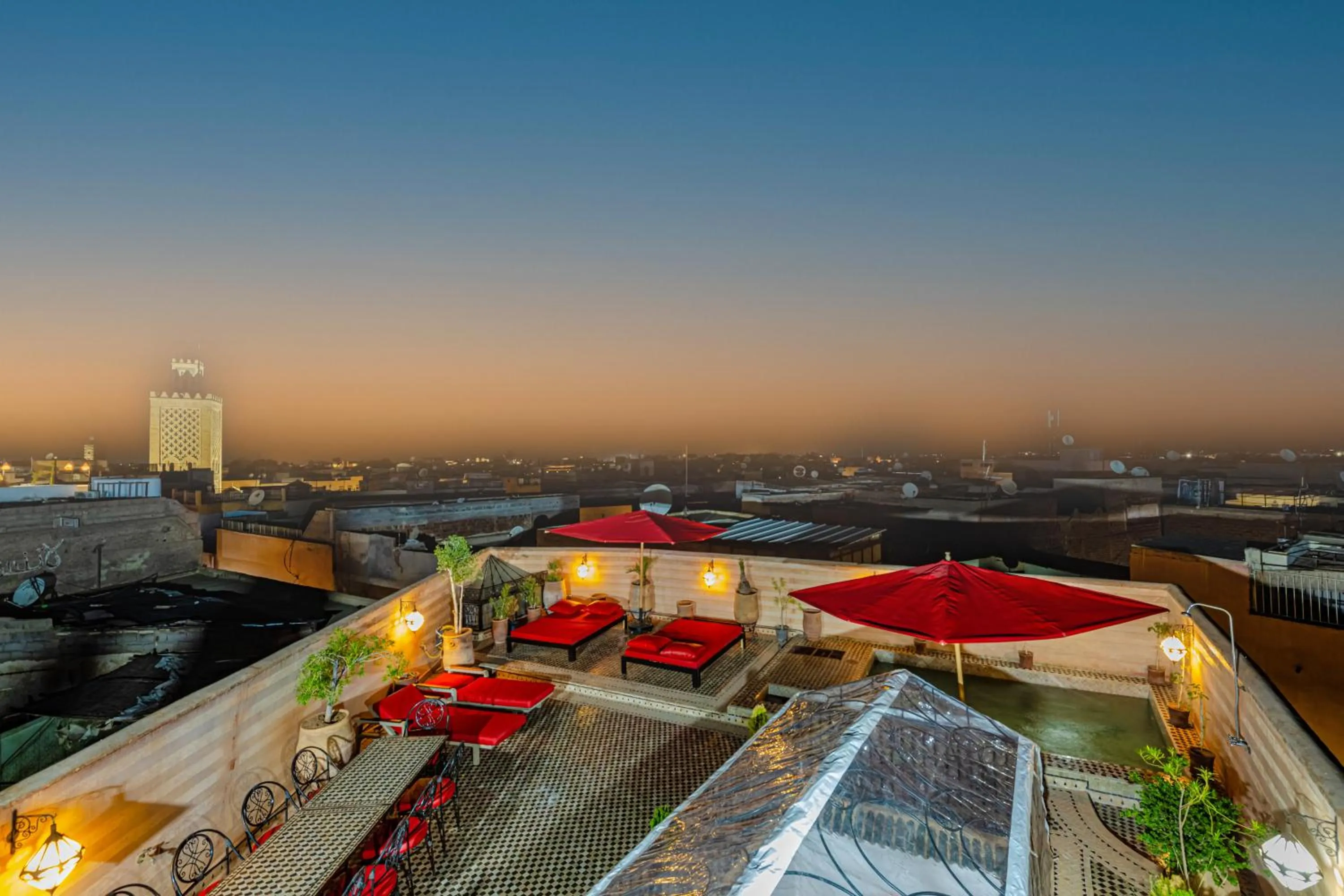 Swimming pool in Maison Do