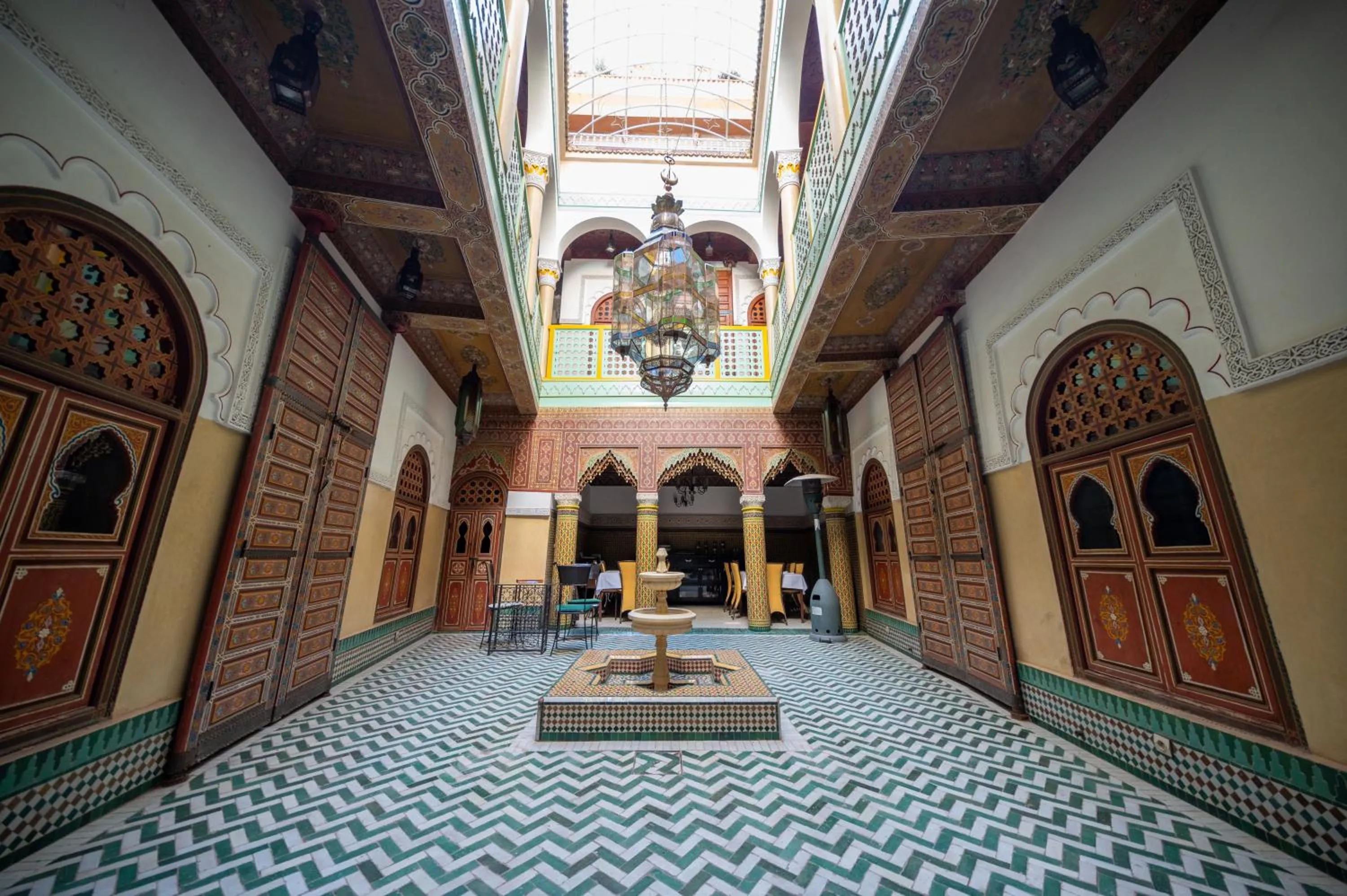 Property building in Maison Do