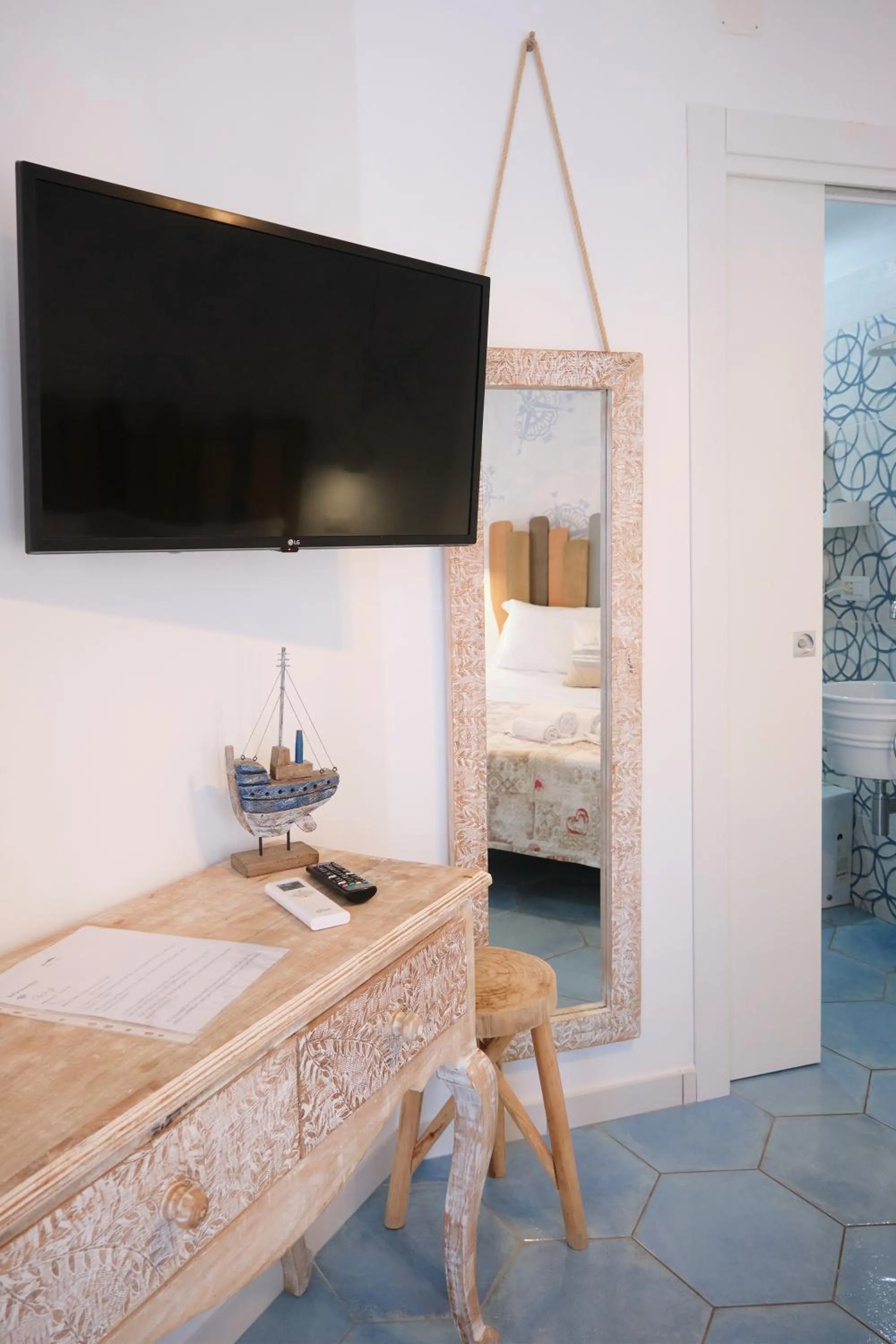 Bedroom, Bed in Pharus Miseni Suites and rooms