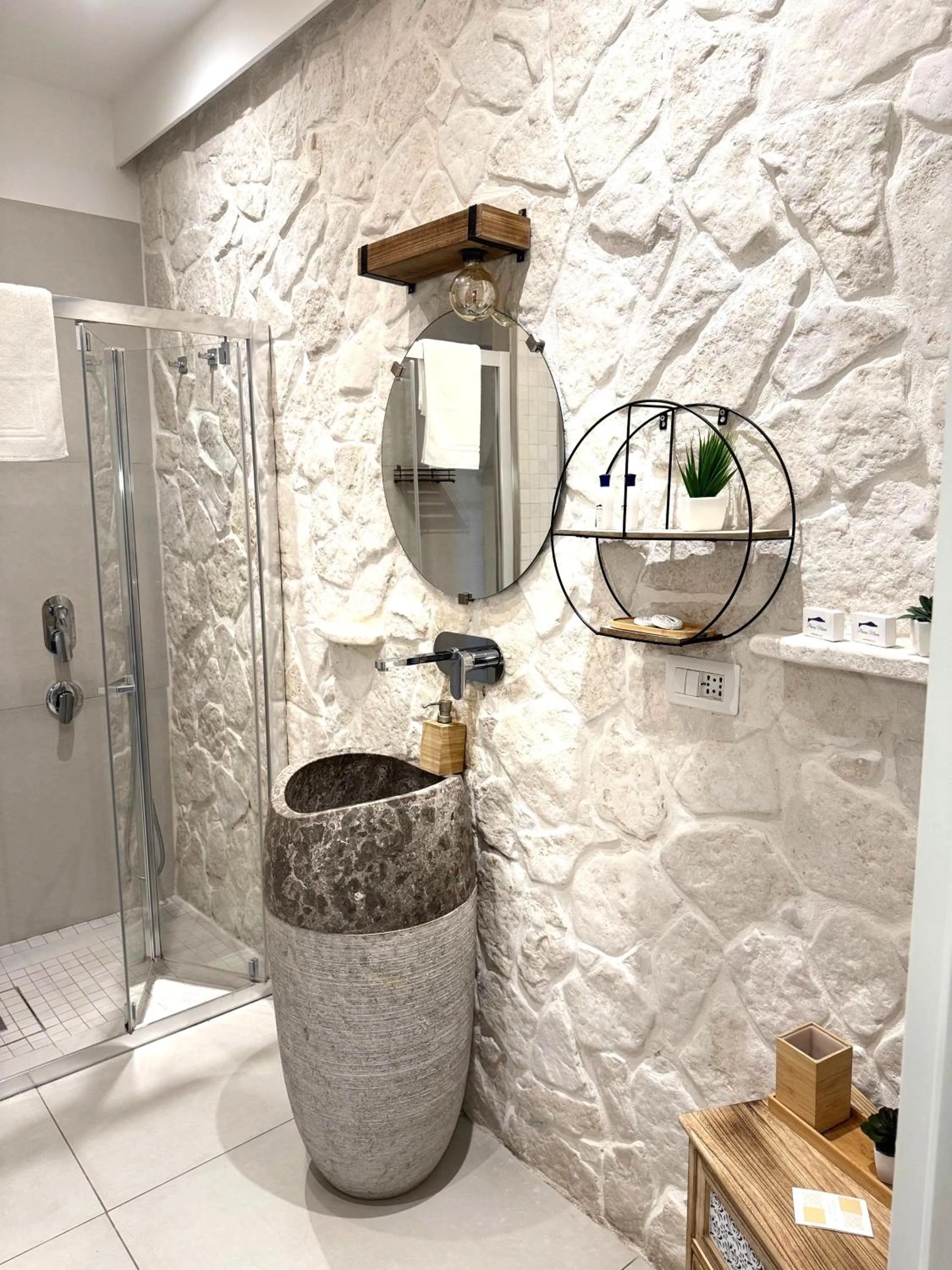 Bathroom in Pharus Miseni Suites and rooms