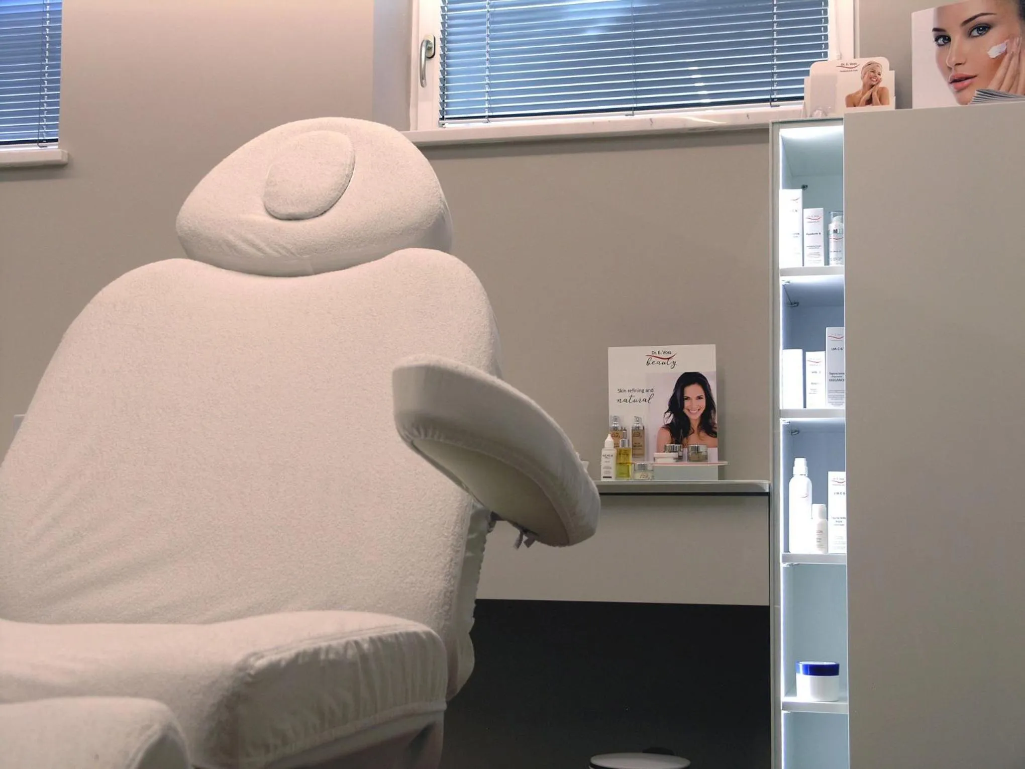 Property building in Villa Nena