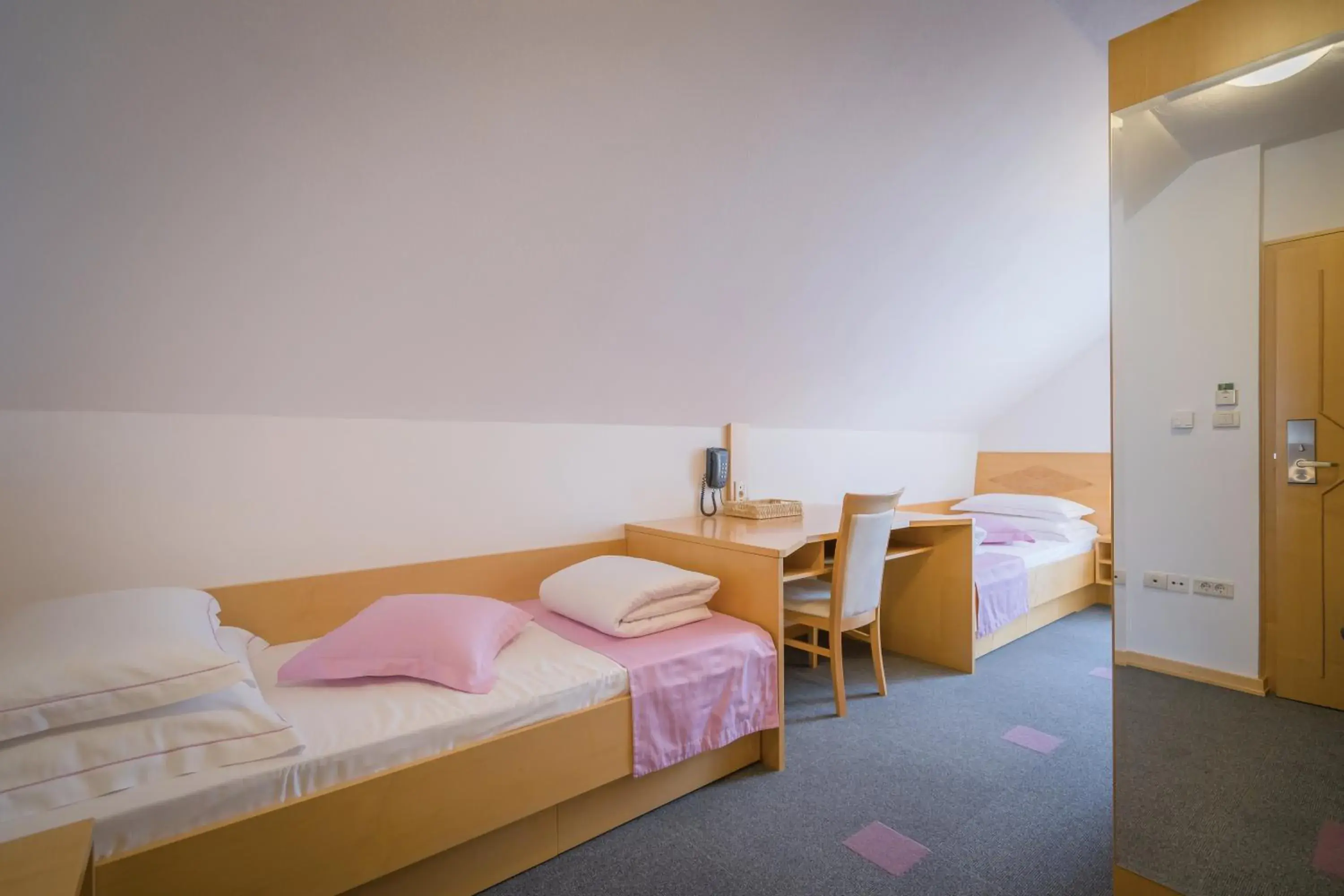 Quadruple Room with Balcony in Villa Nena Quadruple Room with Balcony in Villa Nena