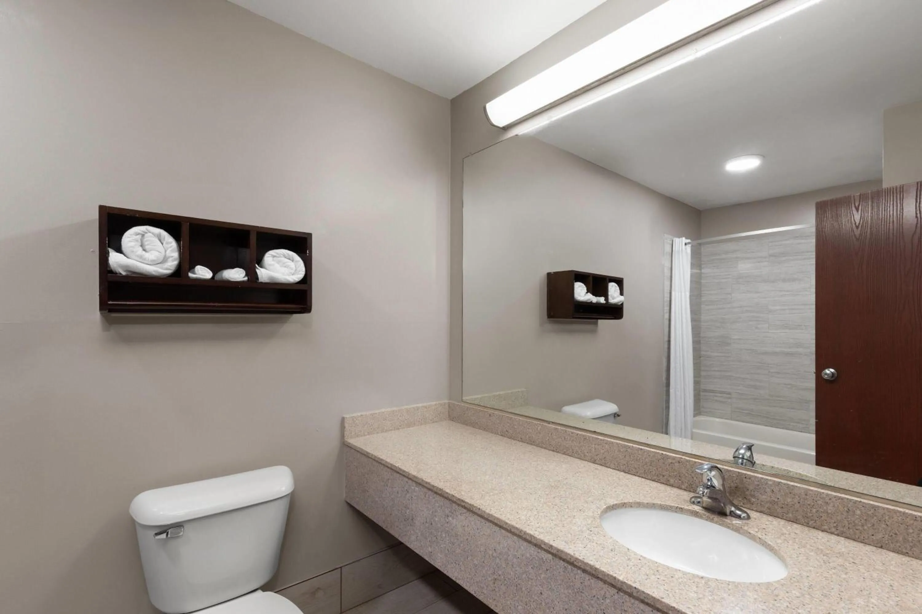 Bathroom in Super 8 by Wyndham Shepherdsville - Louisville South I65