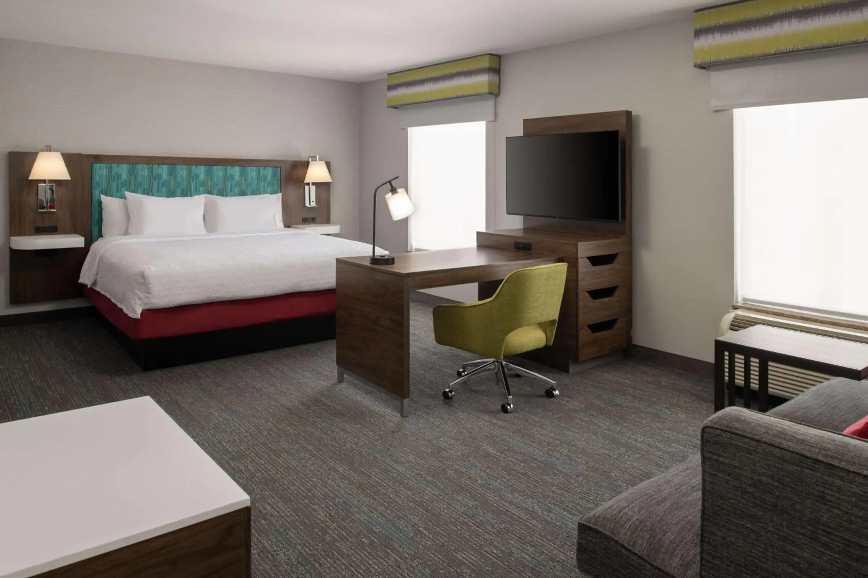 King Studio Suite - Non-Smoking in Hampton Inn and Suites Seattle - Airport / 28th Avenue King Studio Suite - Non-Smoking in Hampton Inn and Suites Seattle - Airport / 28th Avenue