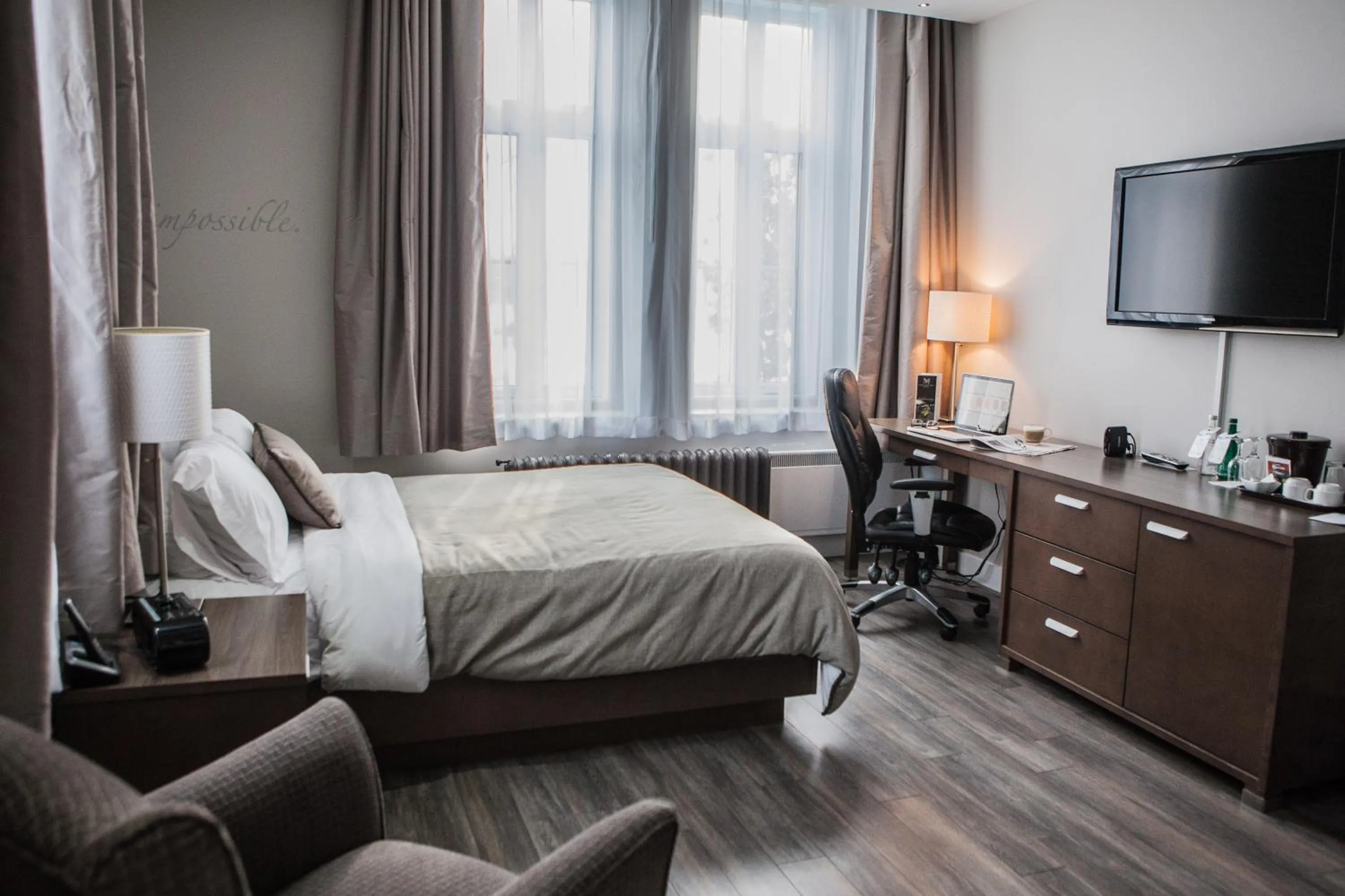 Bed in Hotel Montfort