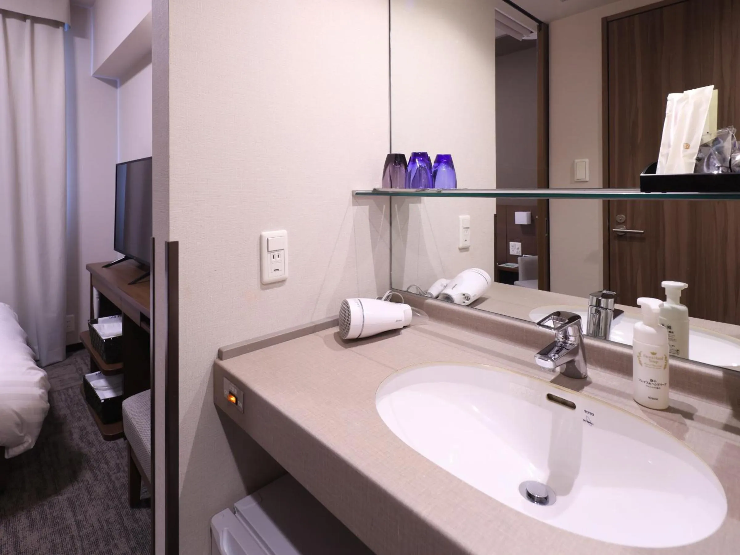 Photo of the whole room in Dormy Inn Premium Shibuya-jingumae